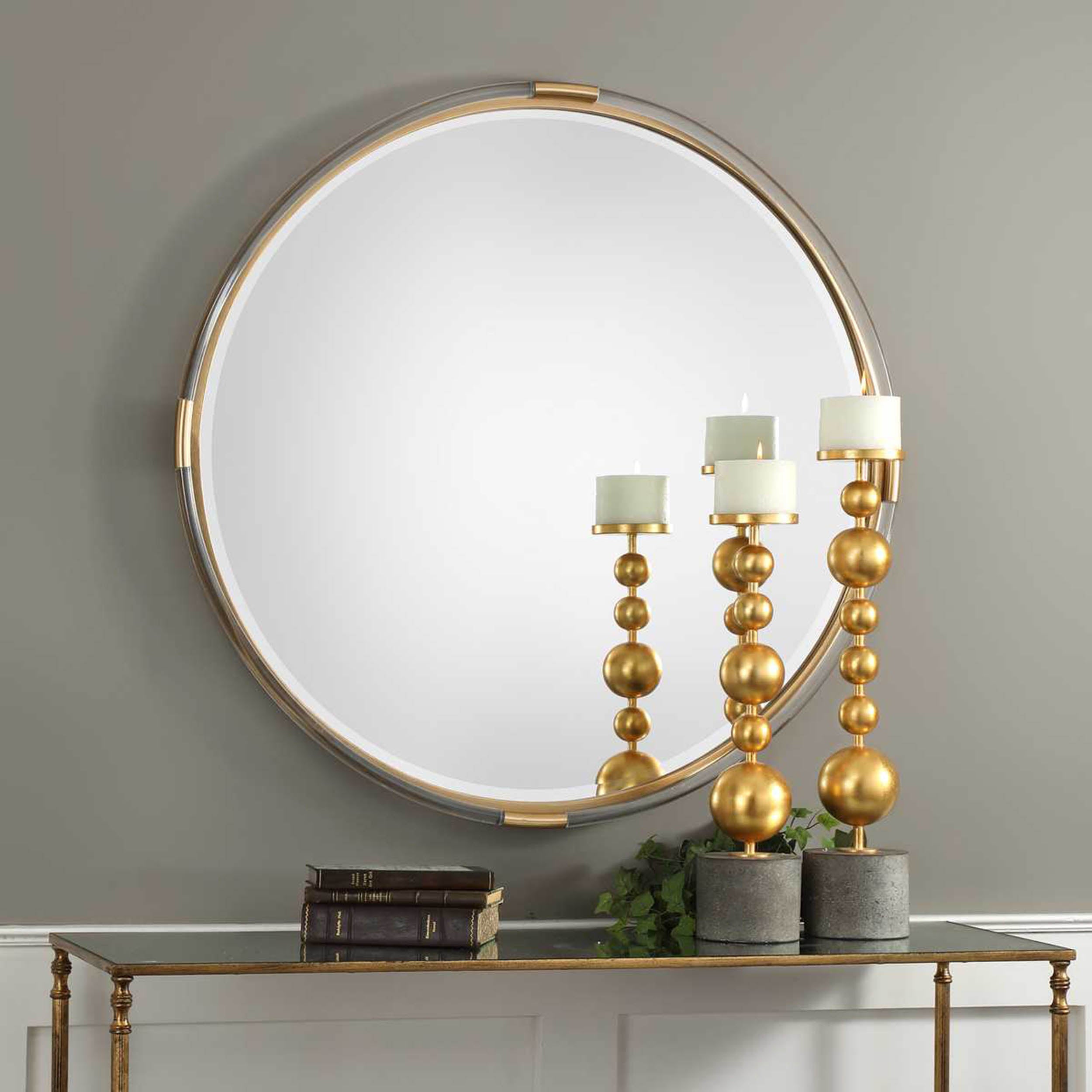Mackai Round Mirror, Gold