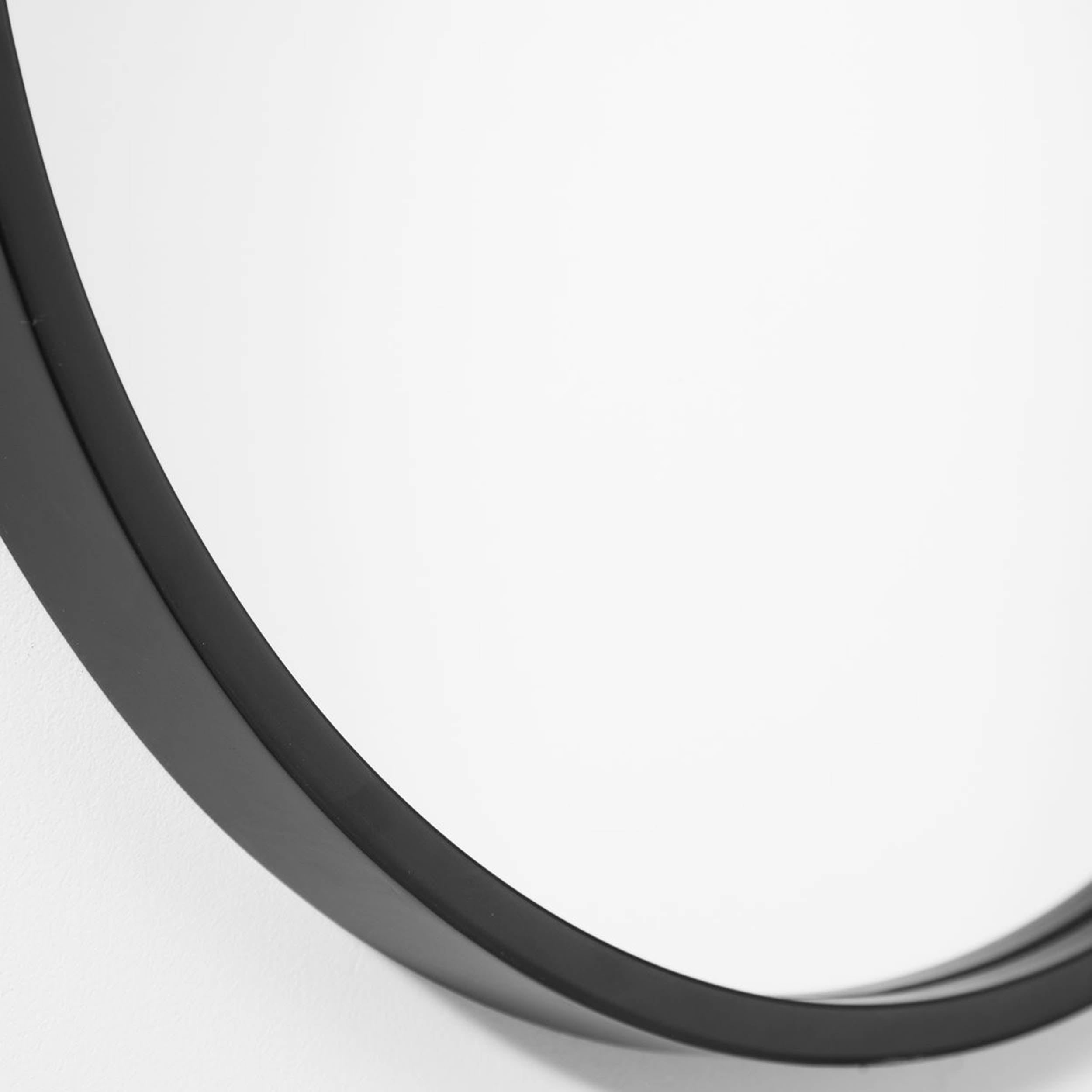 Varina Oval Mirror, Black