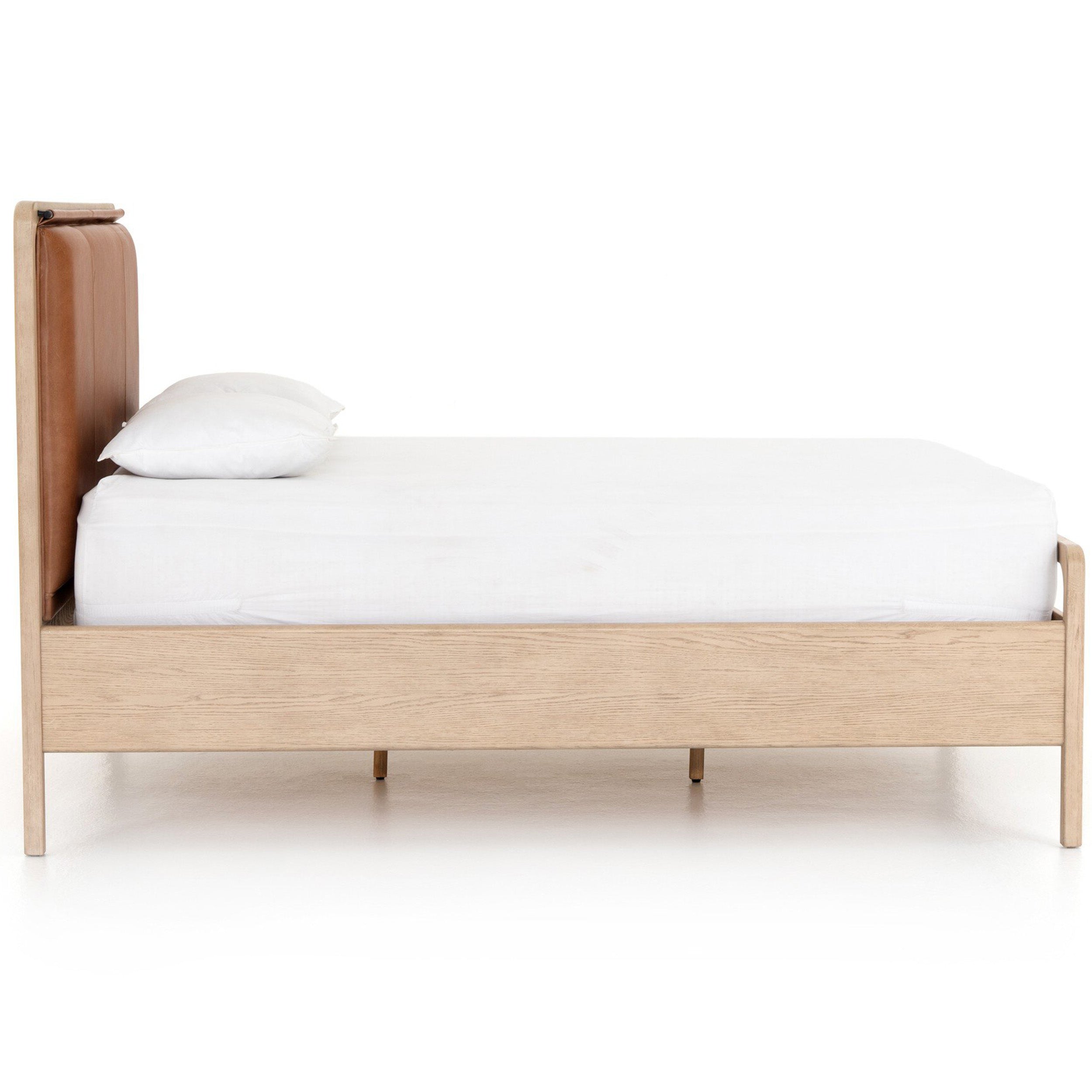 Rosedale Bed, Chaps Sand, Yucca Oak Veneer + Chaps Sand
