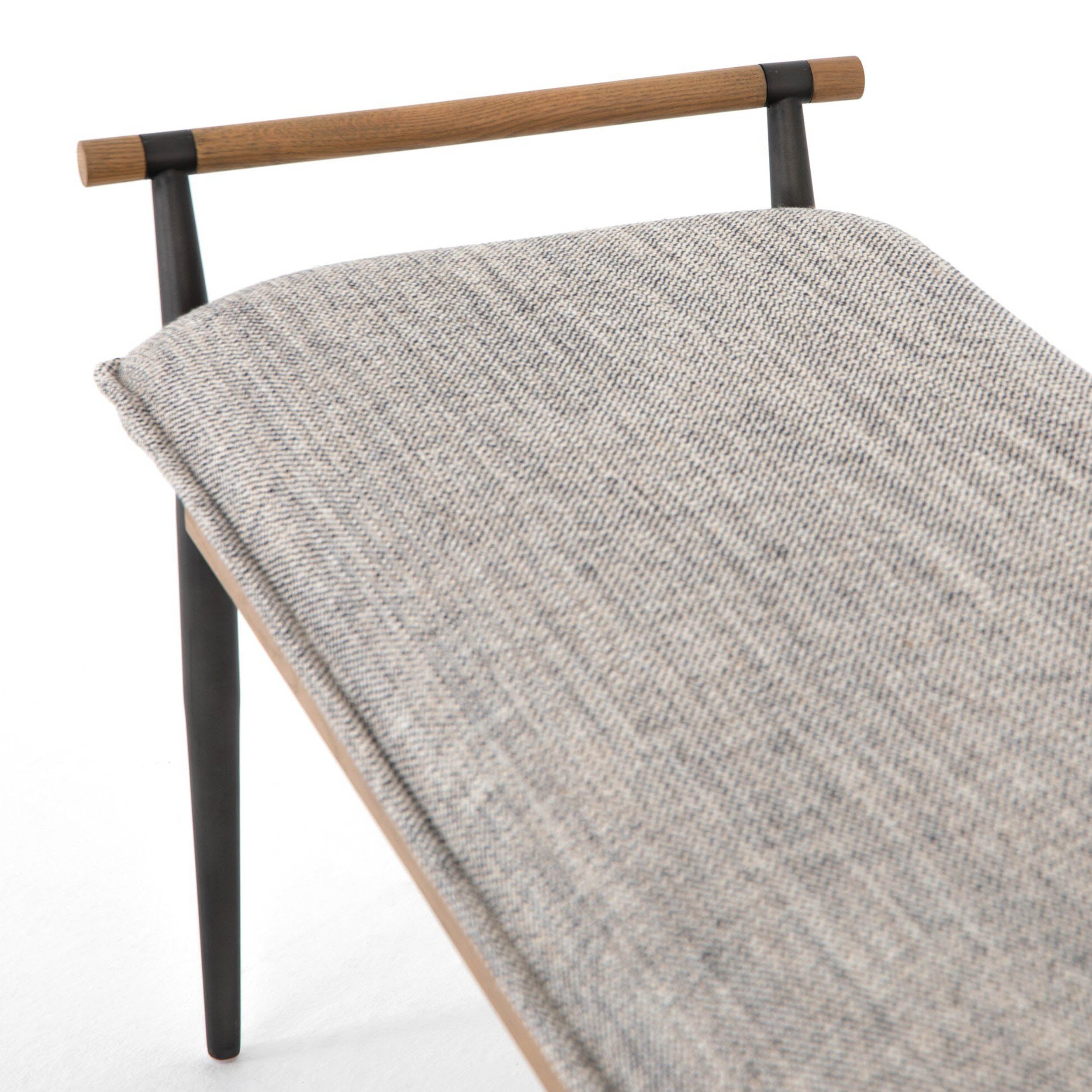 Charlotte Bench, Thames Raven