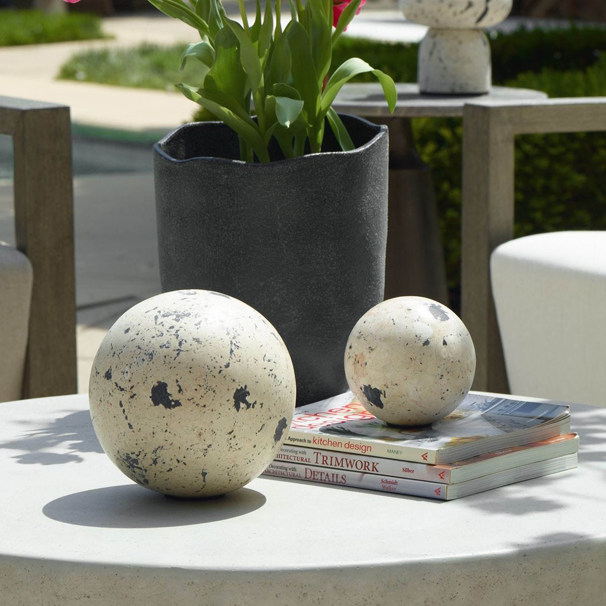 Nouveau Indoor-Outdoor Spheres, White, Set of 2