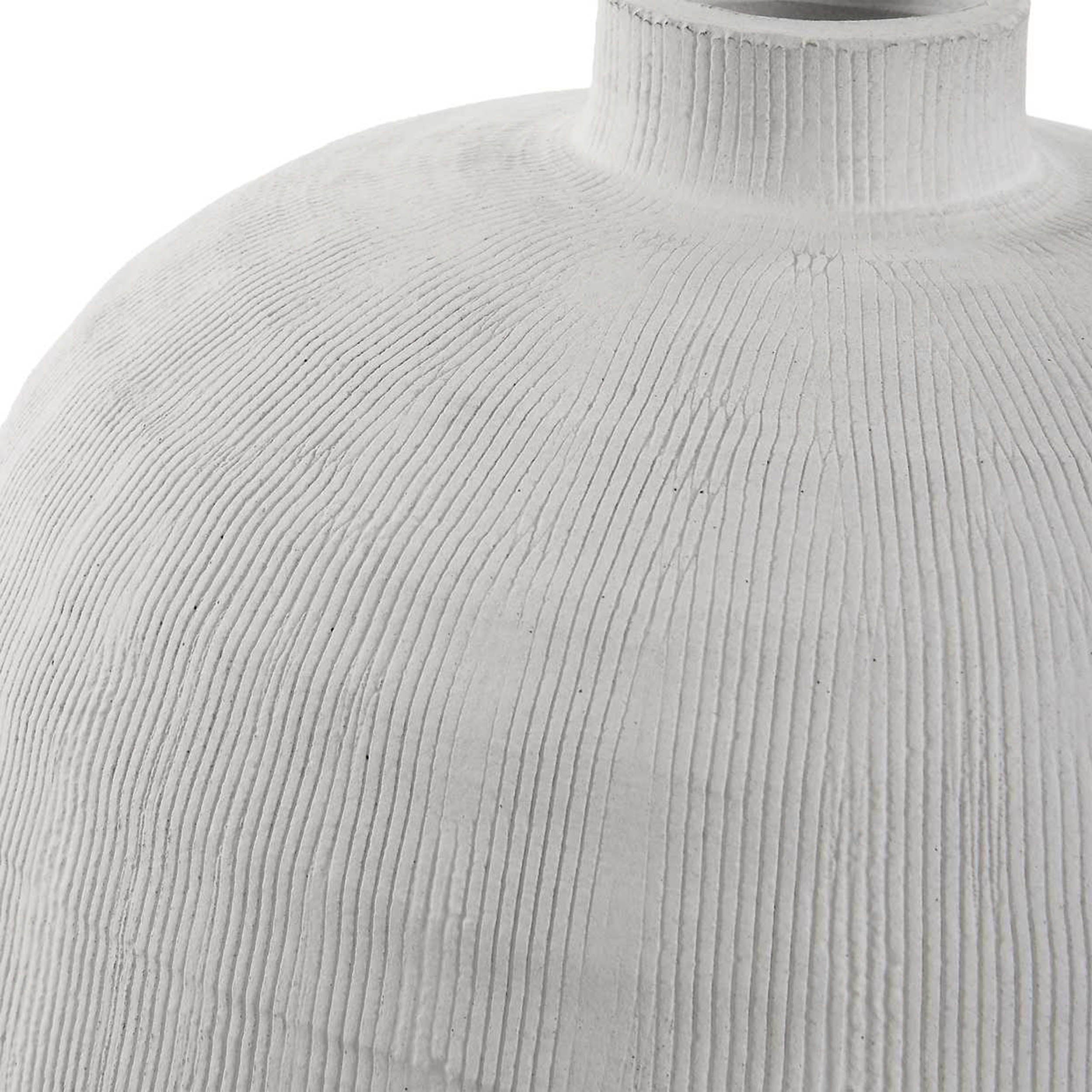 Floreana Vase, Medium, White