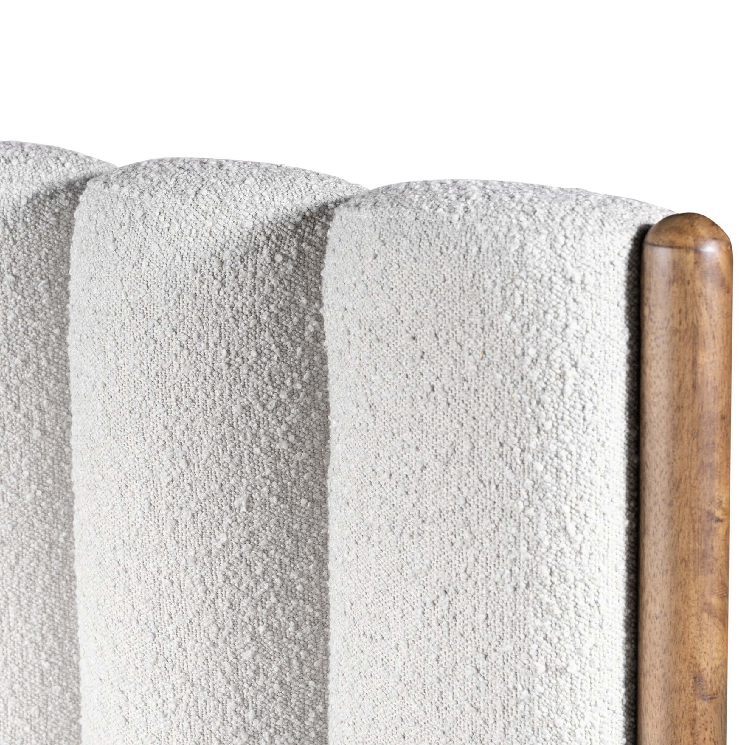 Emma Bed, Knoll Sand