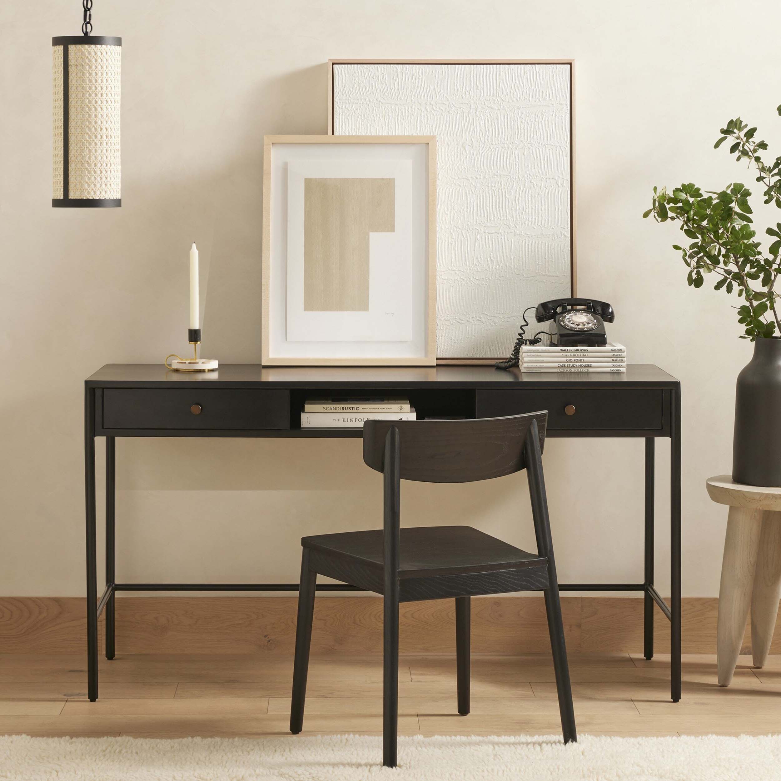 Soto Desk, Black