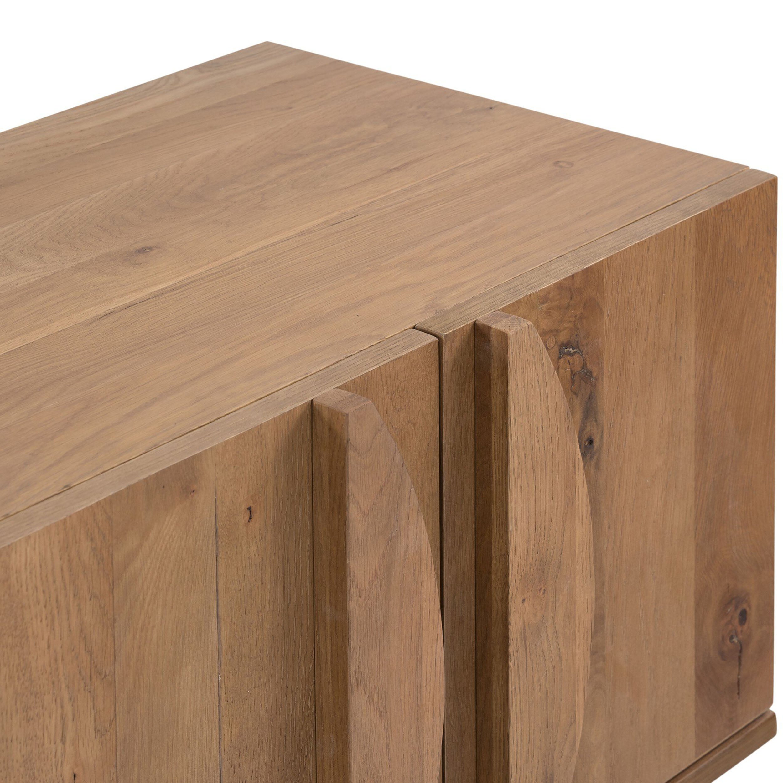 Pickford Media Console, Thick oak veneer