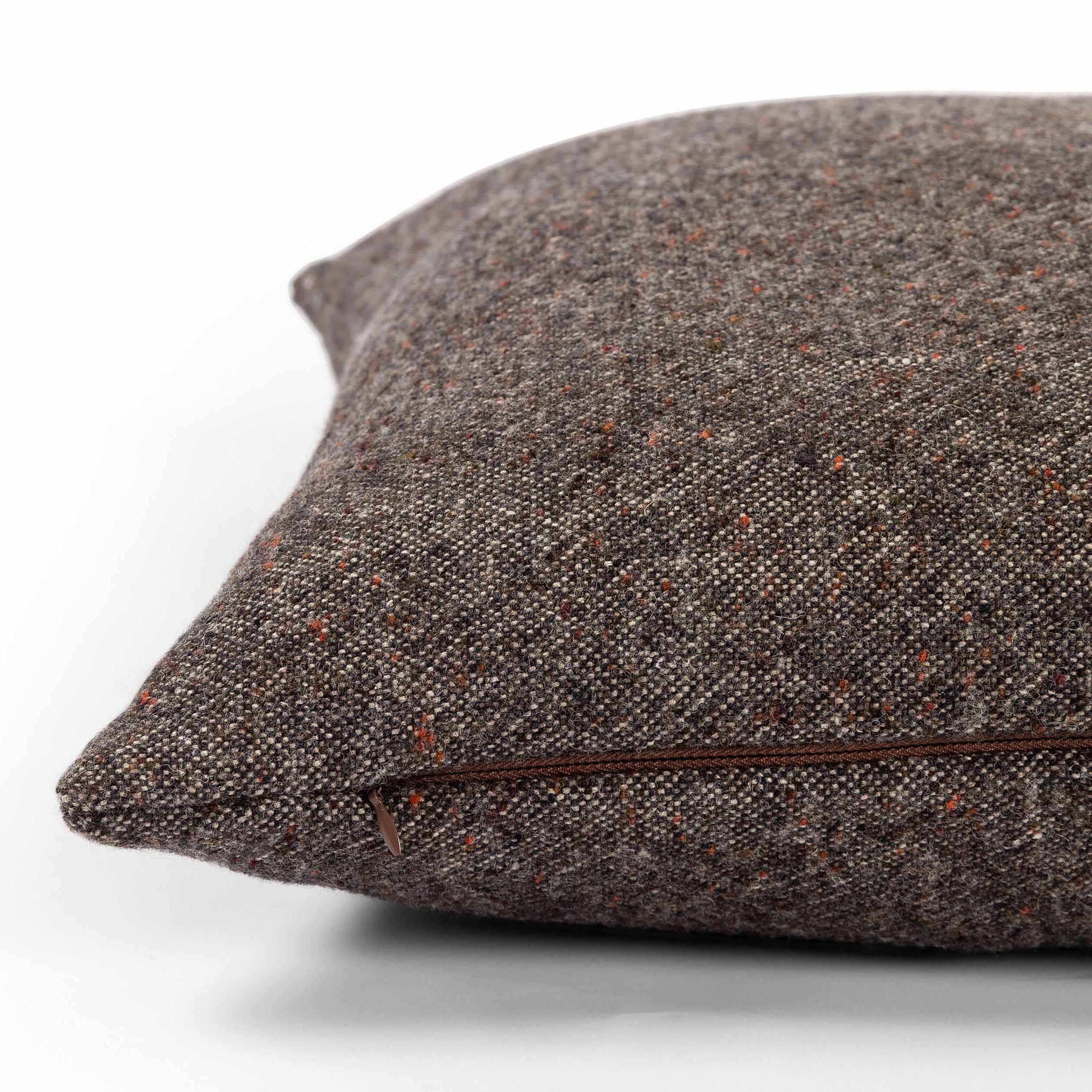 Stonewash Linen Pillow, Hasselt Ebony