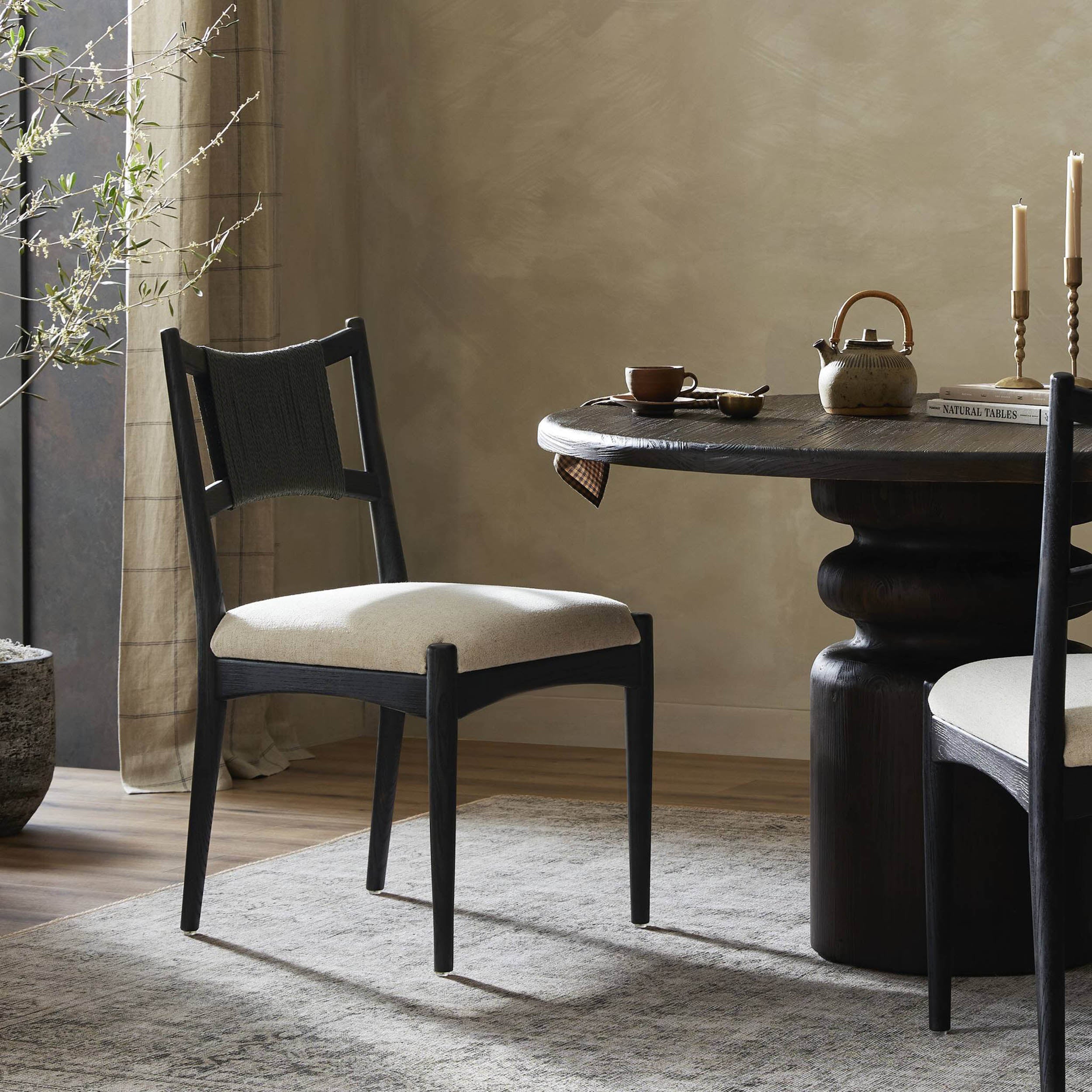 Haddon Dining Chair, Antwerp Natural, Black Rush