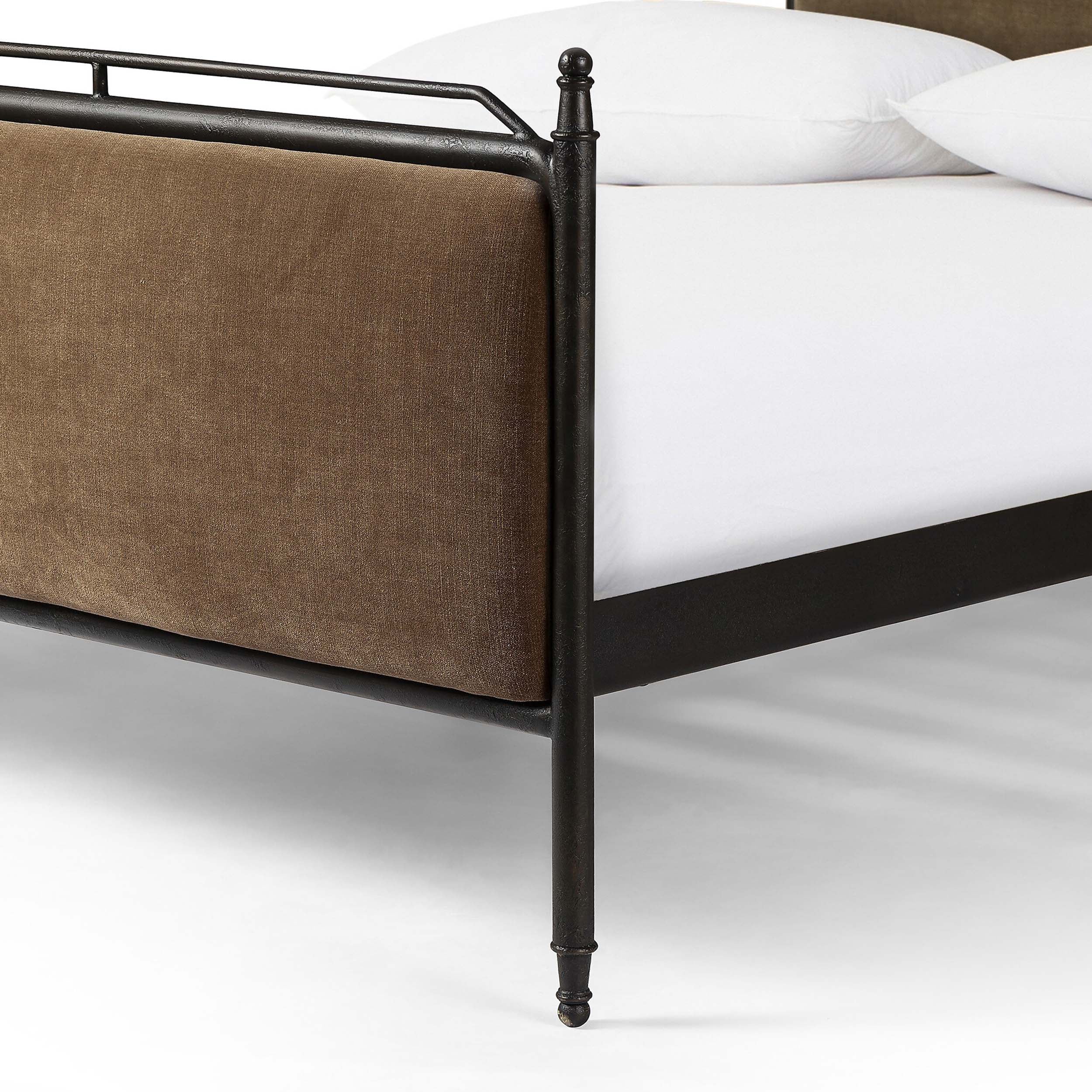 Leyla Bed, Altair Mushroom