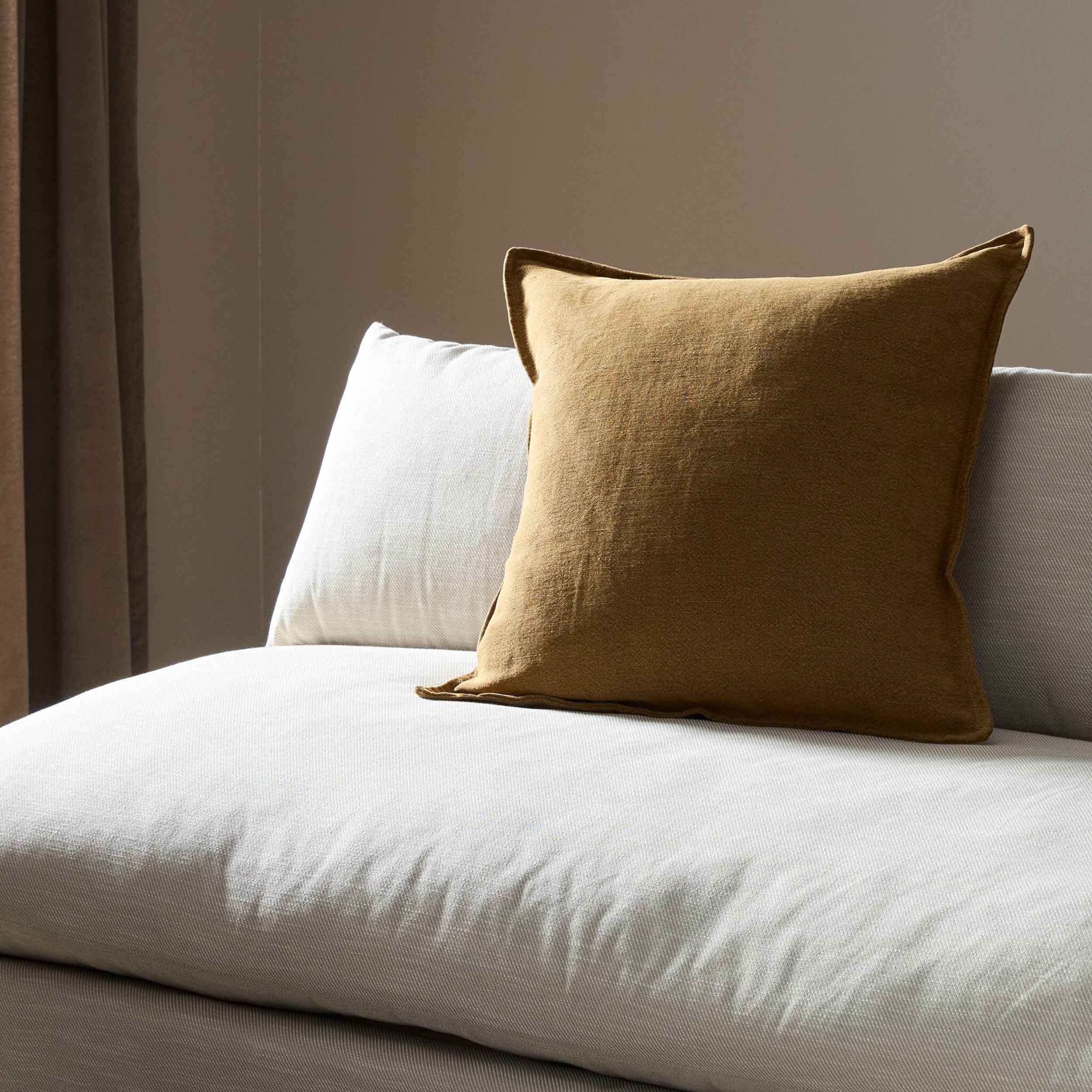 Broadway Pillow, Broadway Gilt, Cover + Insert