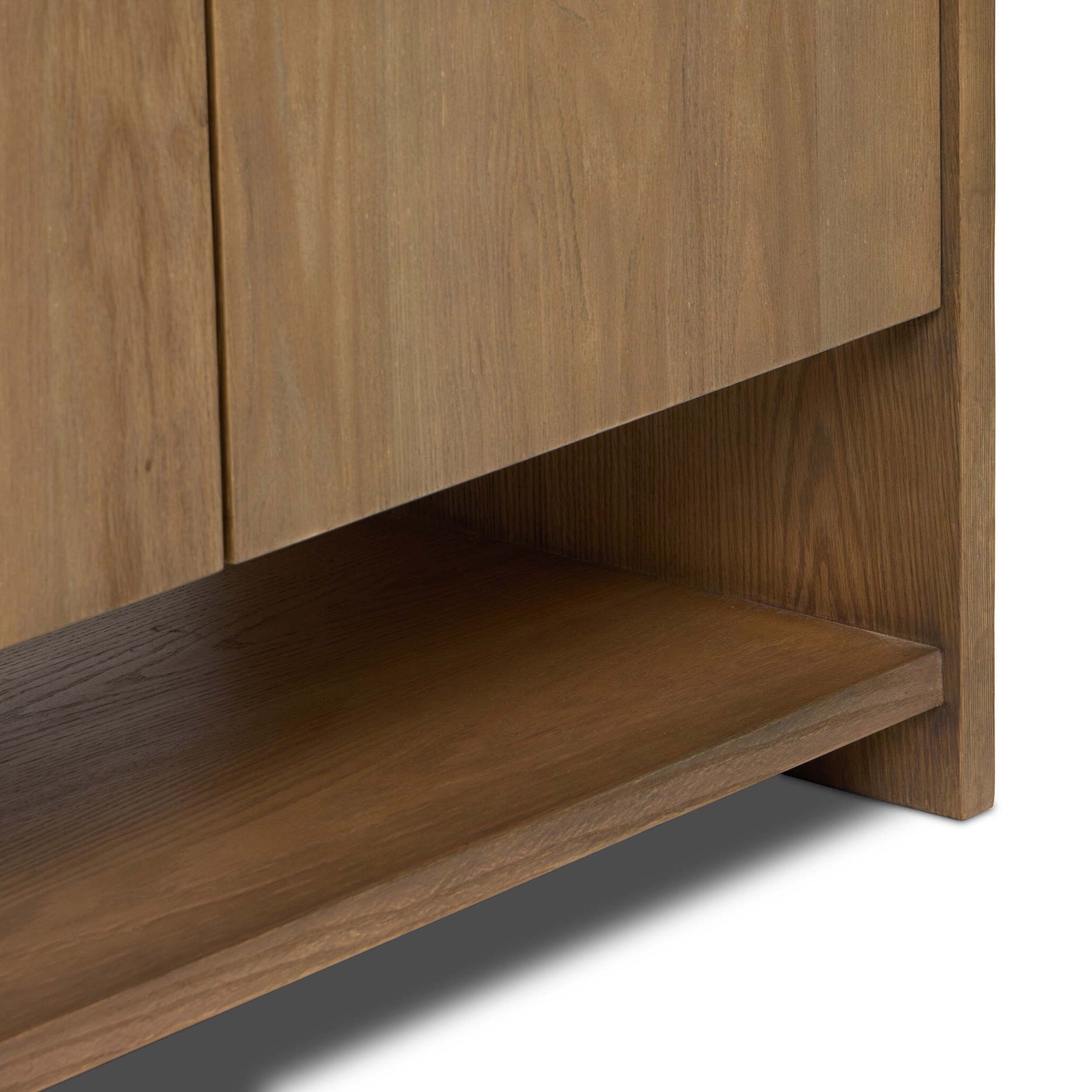 Rosalina Sideboard, Warm Oak Resawn