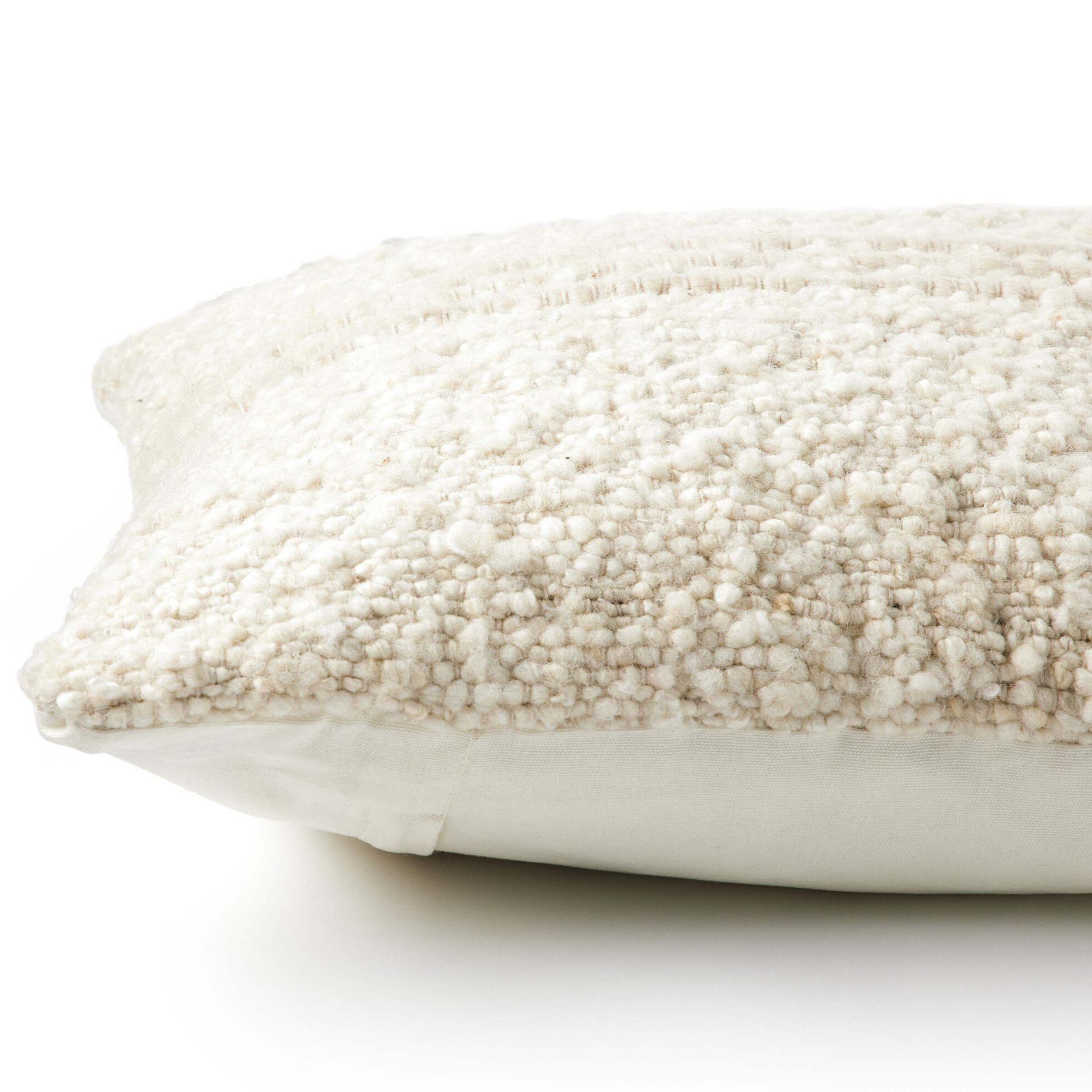 Balia Pillow, Balia