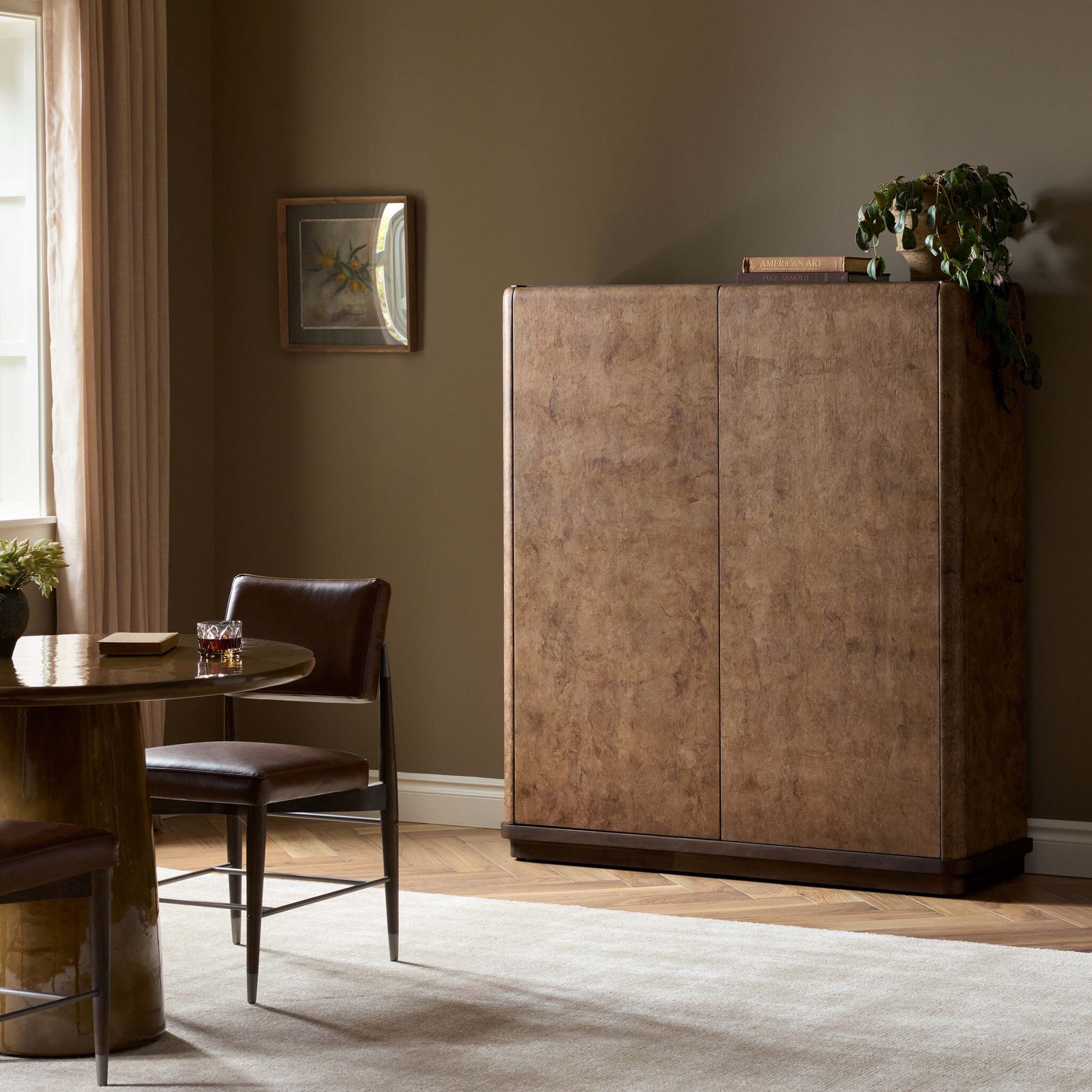 Cambros Cabinet, Dark Bark Paper