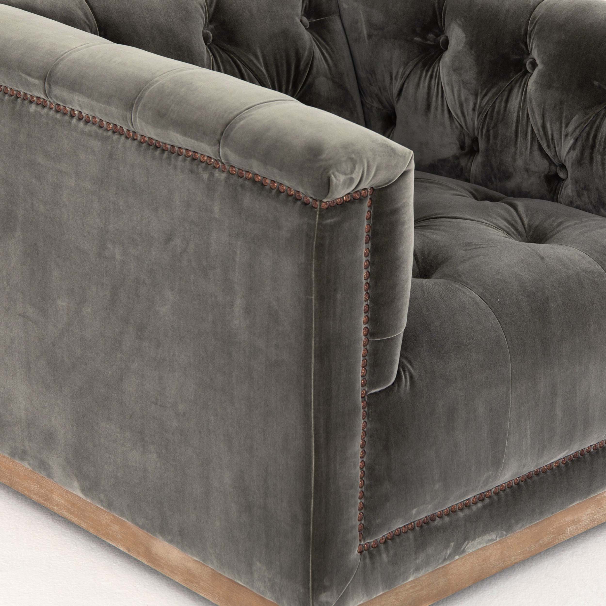 Maxx Swivel Chair, Sapphire Birch