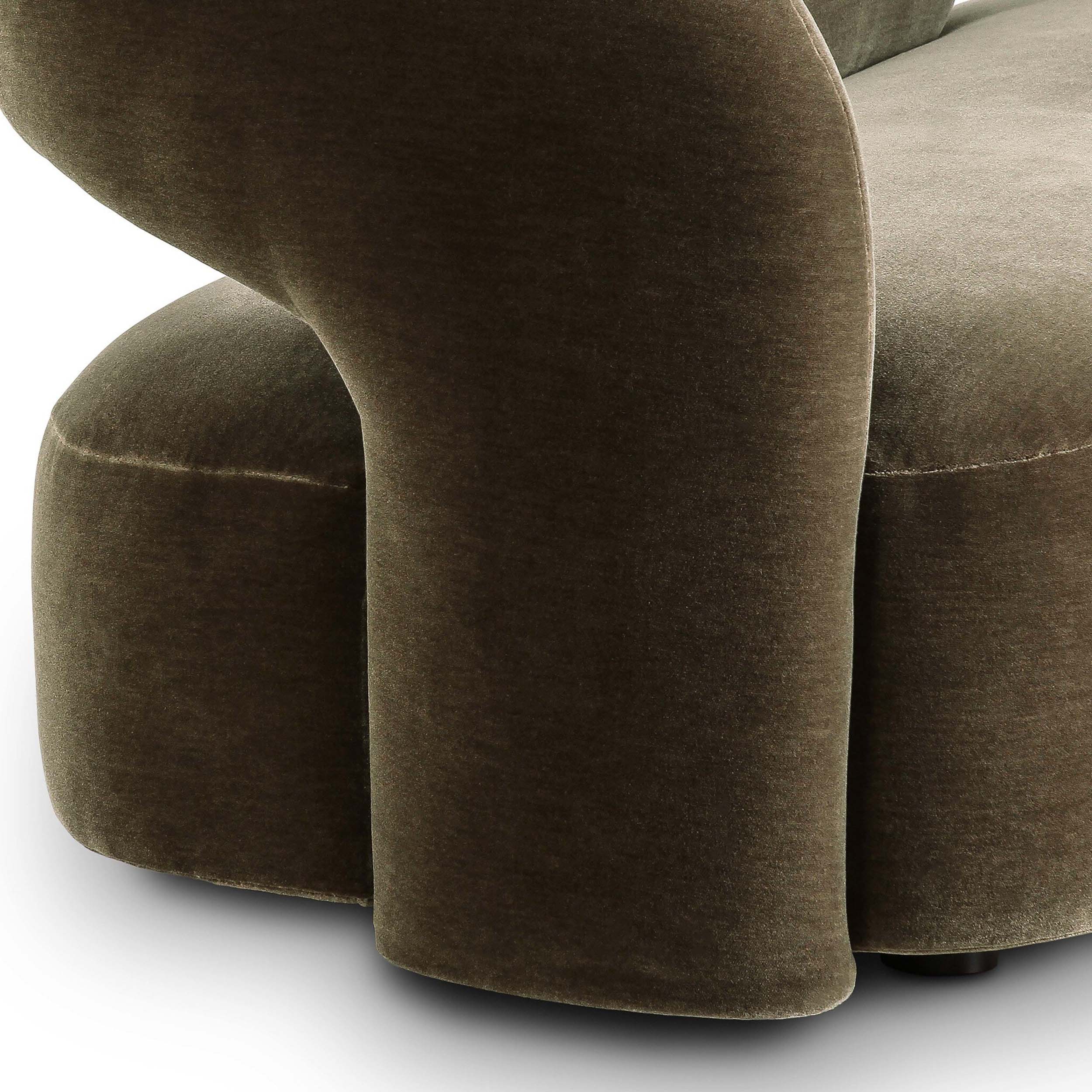 Mazie Sofa, Monte Olive