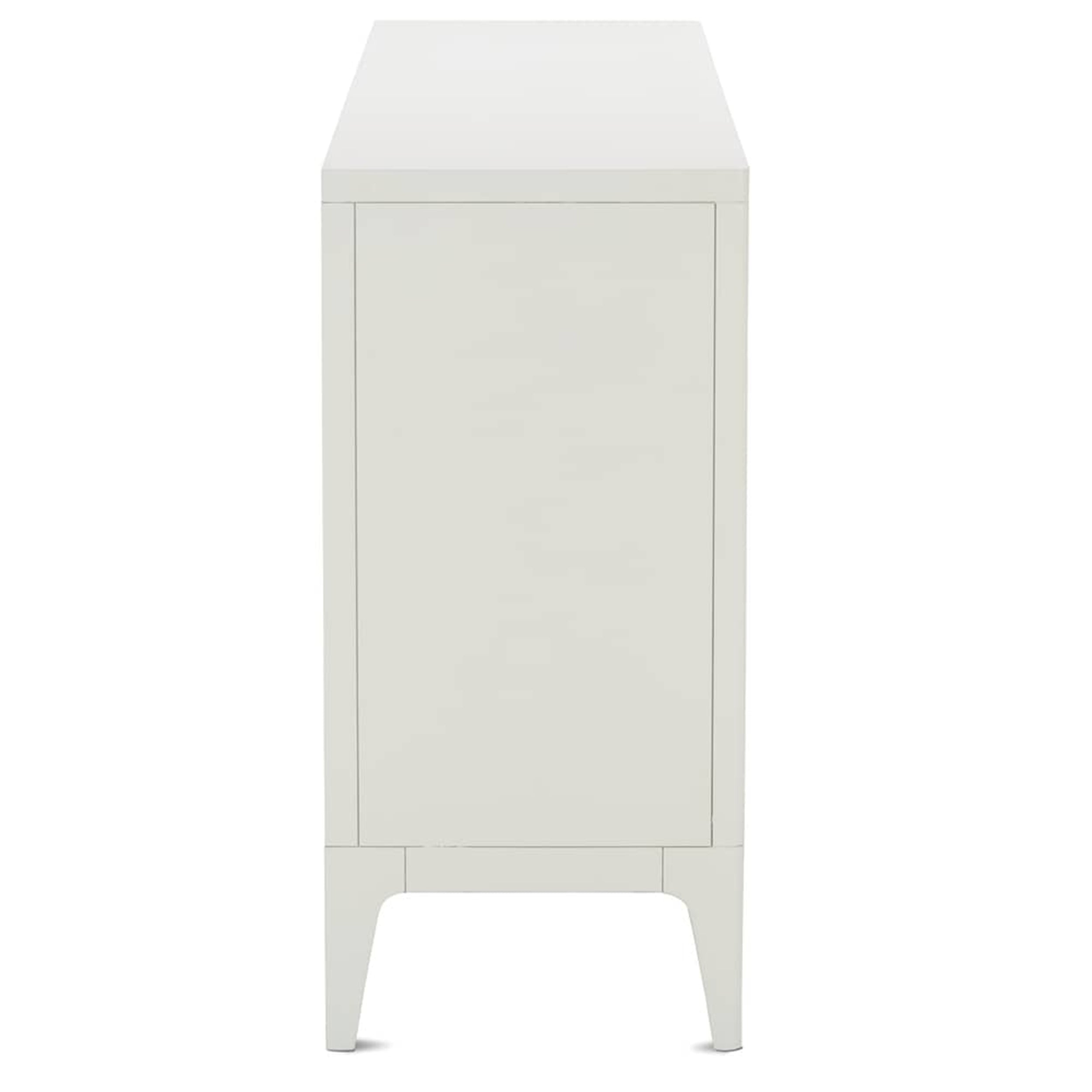 Nicco Credenza, Cloud