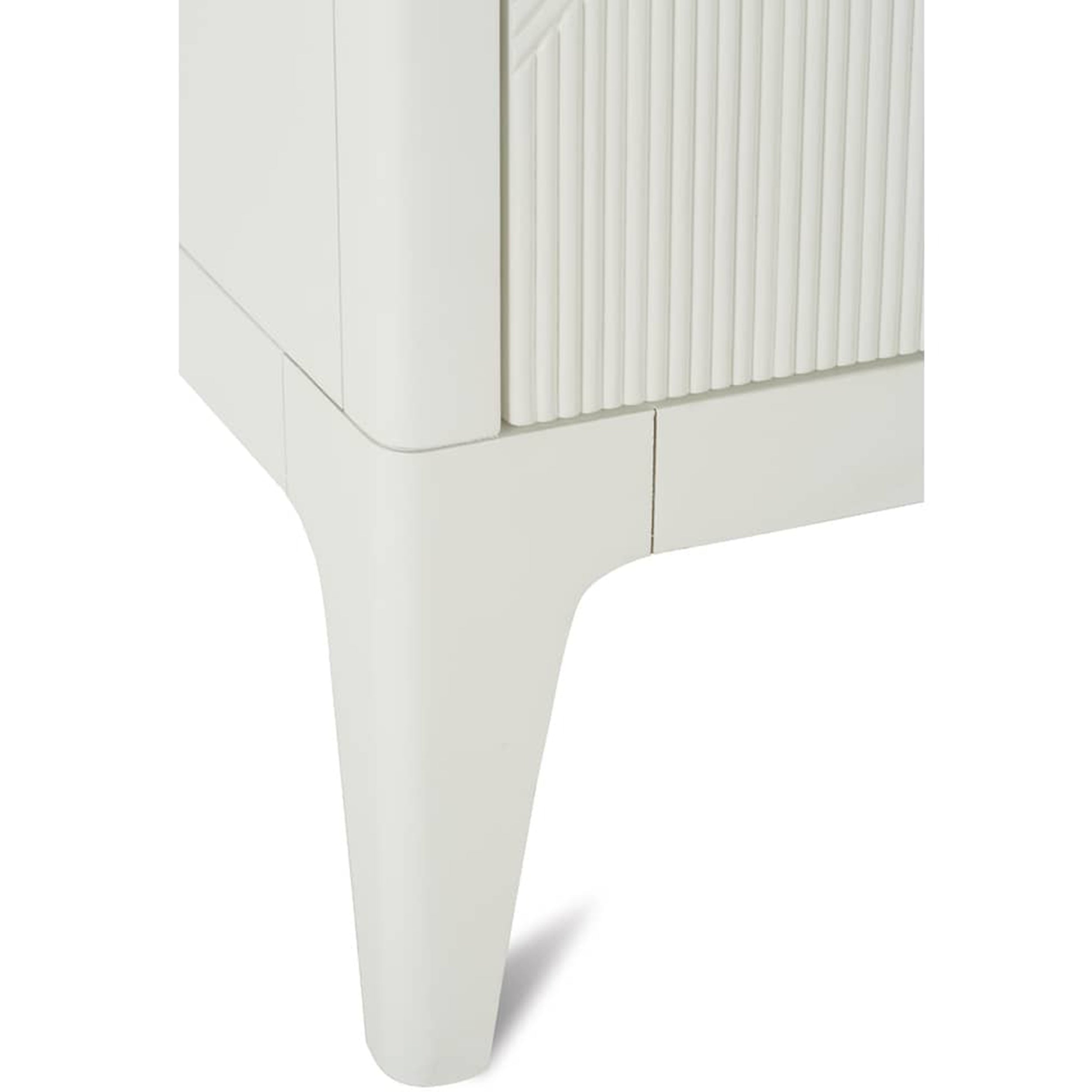 Nicco Credenza, Cloud