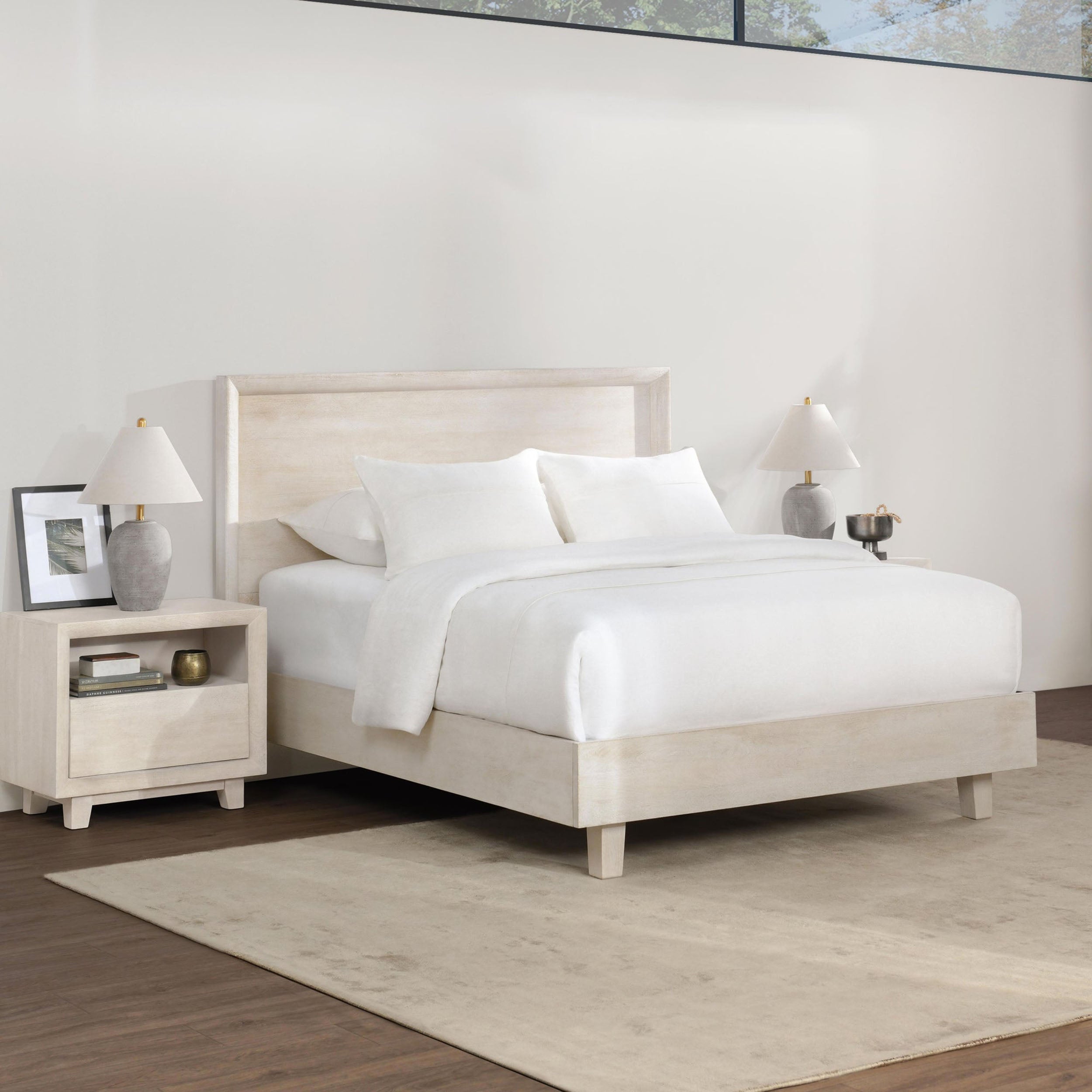 Reese Wood Bed, Seashell White