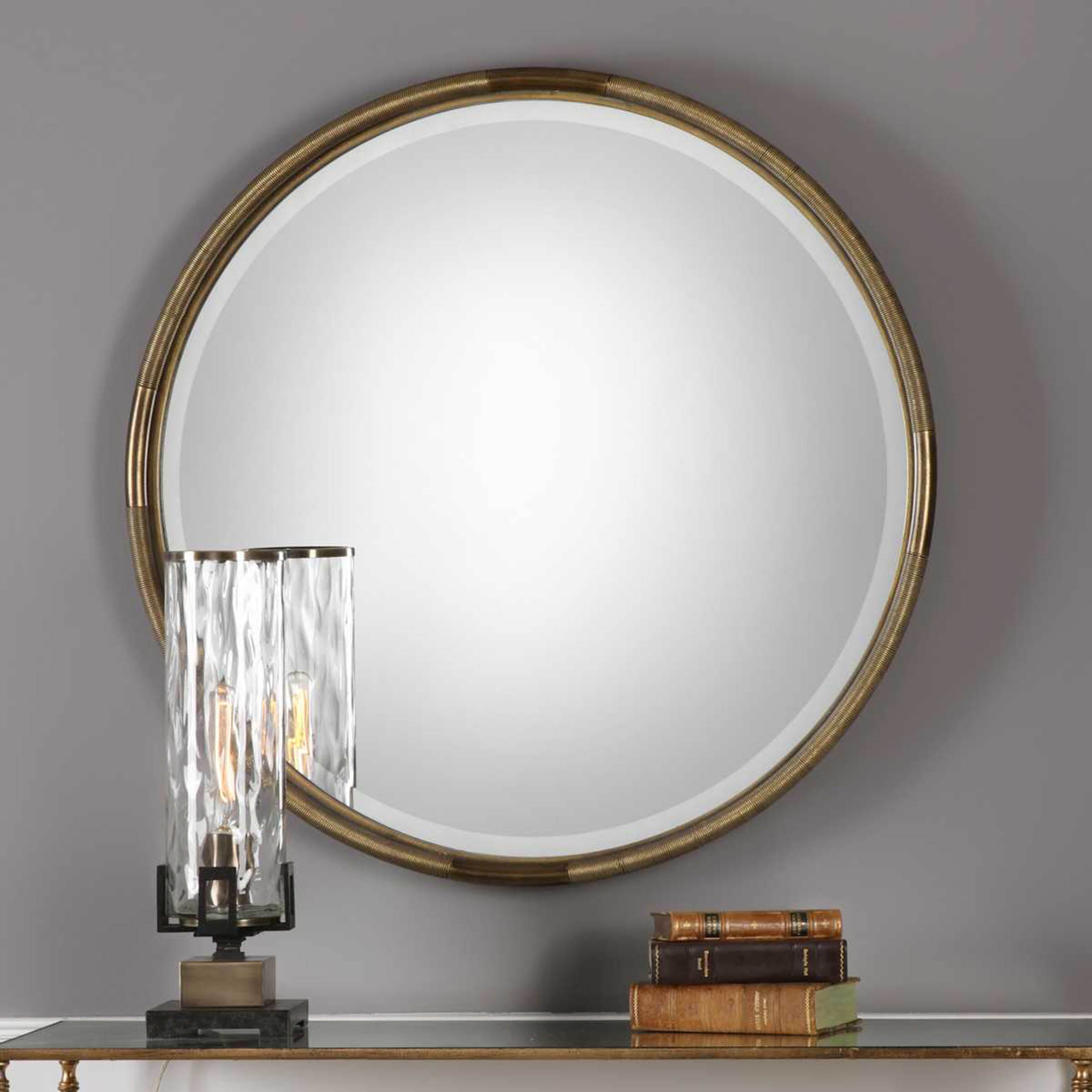 Finnick Round Mirror, Gold