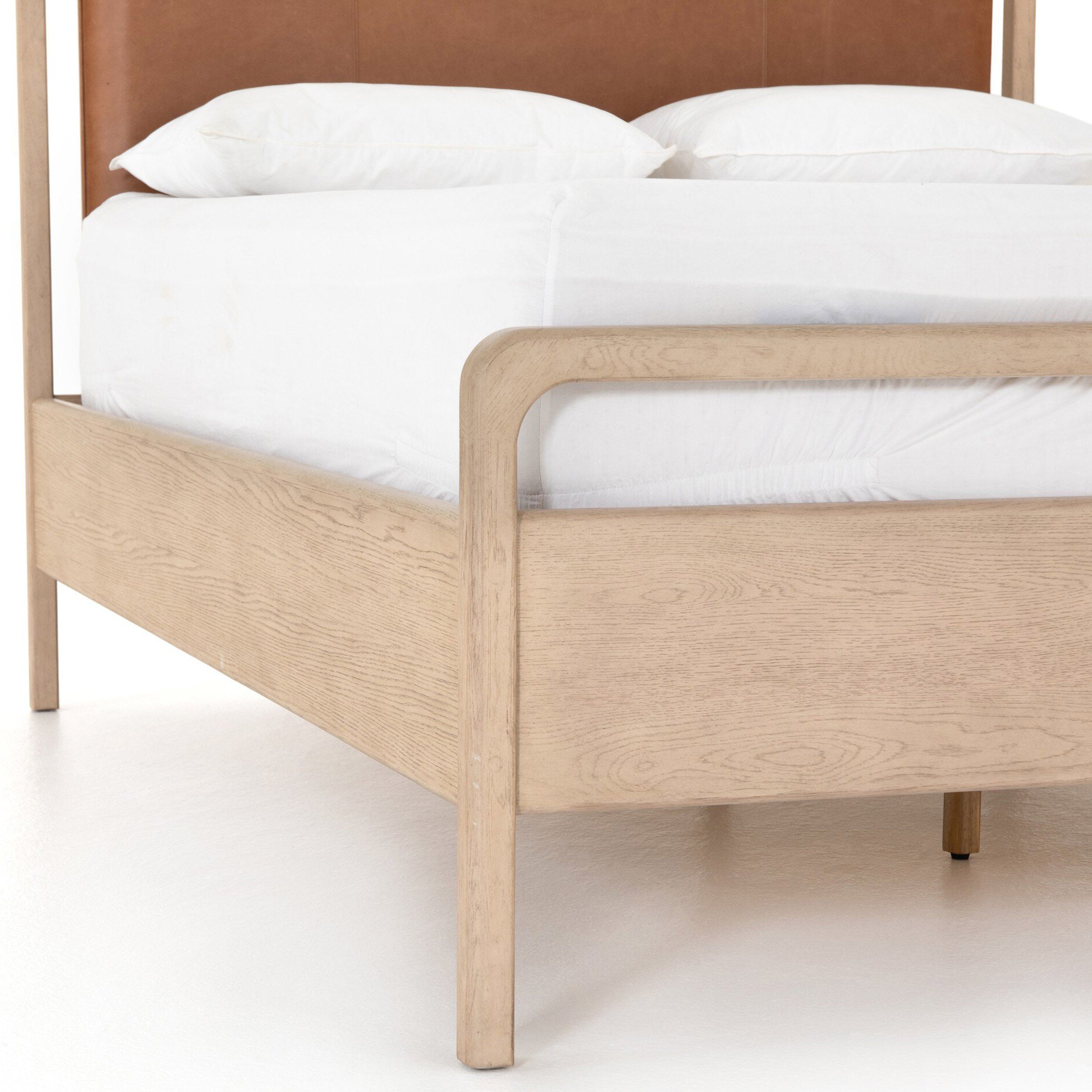 Rosedale Bed, Chaps Sand, Yucca Oak Veneer + Chaps Sand