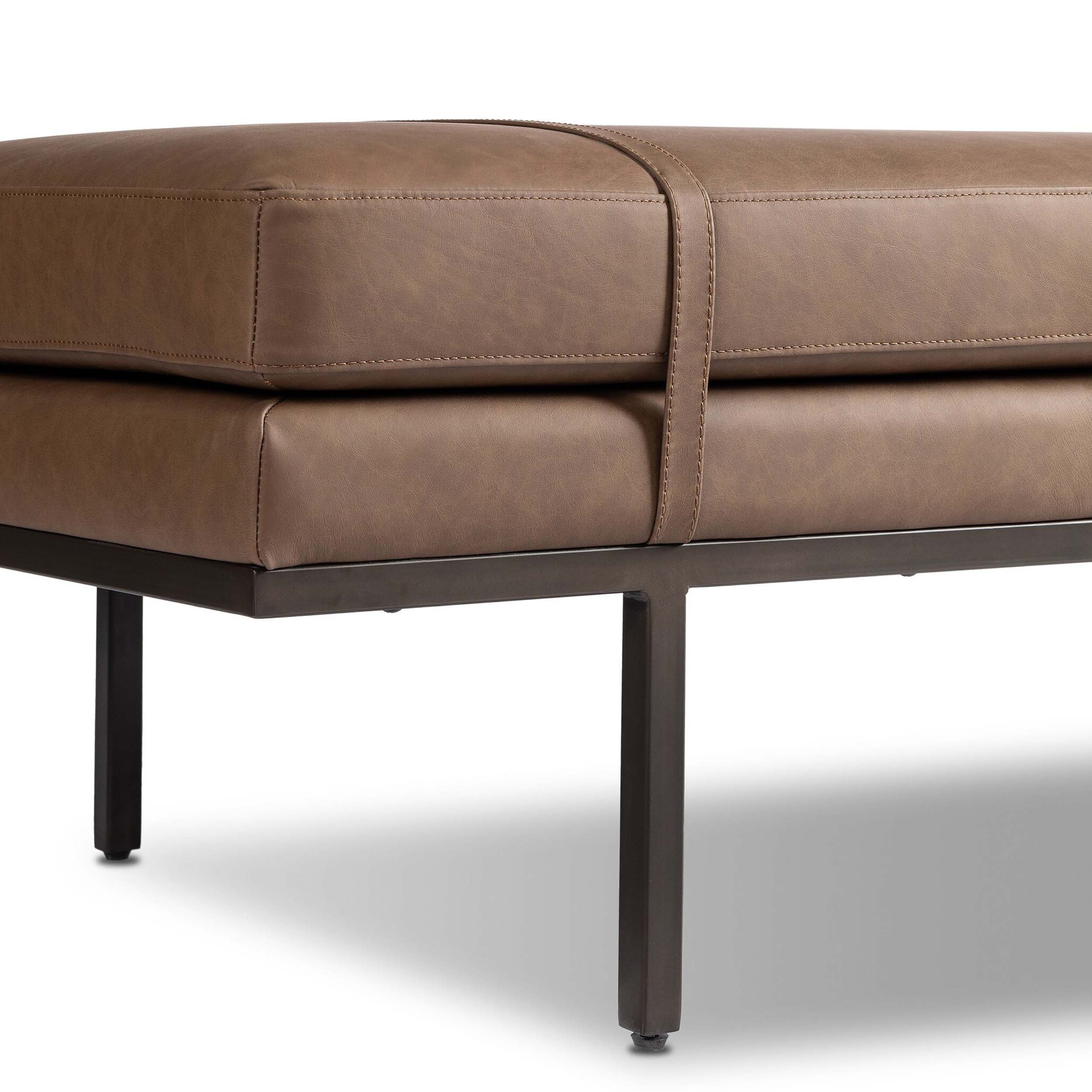 Harris Accent Bench, Maestro Cigar