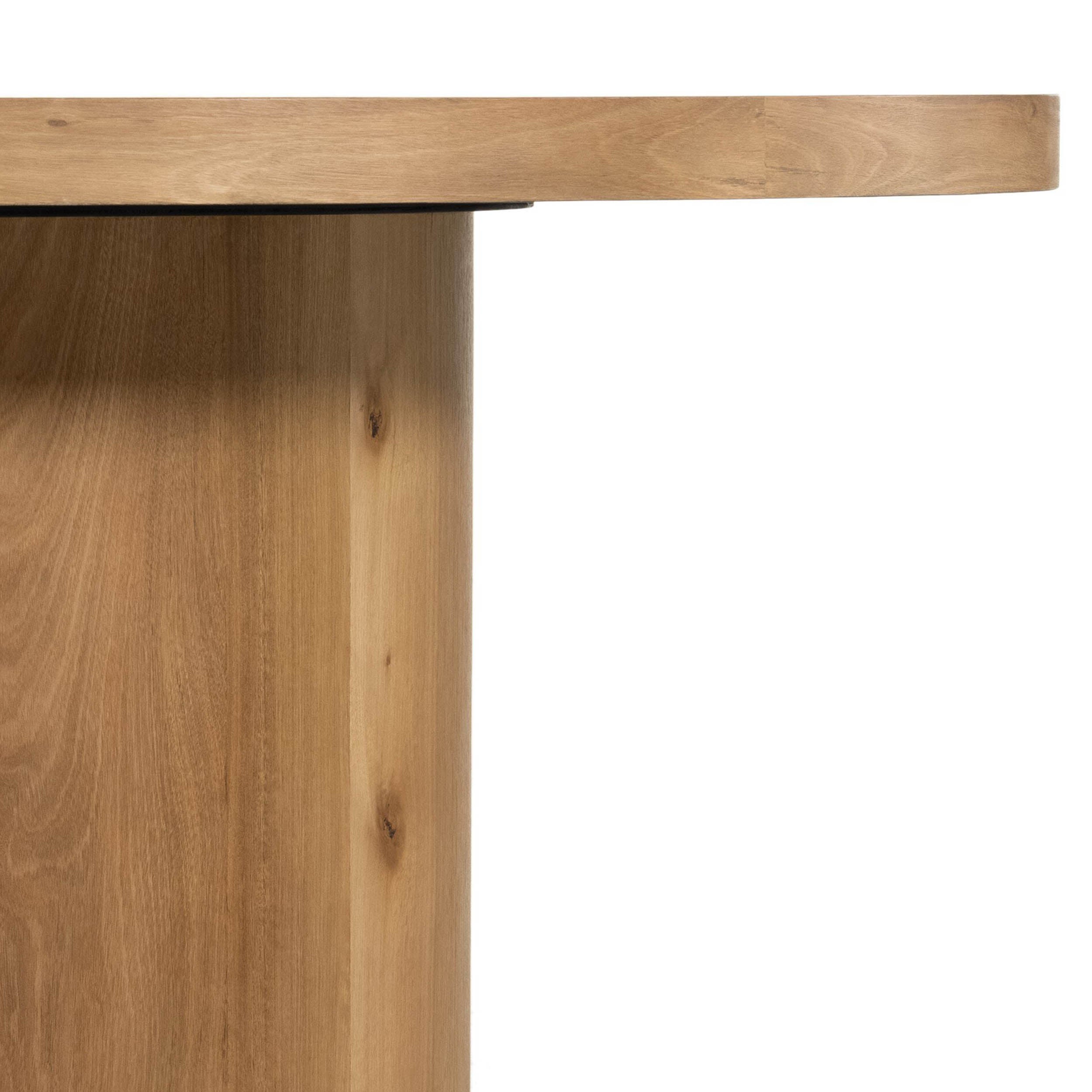 Hudson Round Dining Table, Natural Yukas