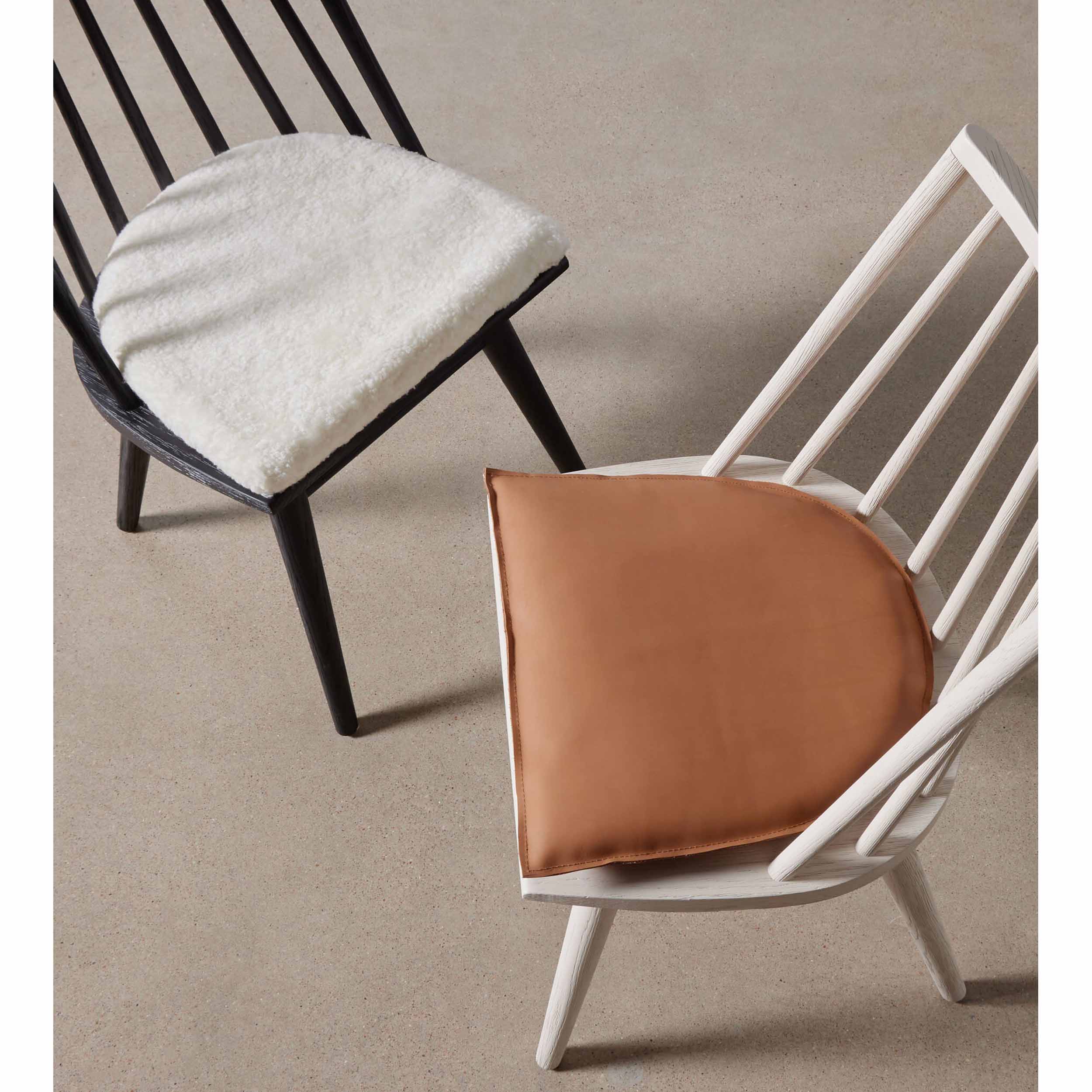Dining Seat Cushion-16.5, Whiskey Saddle