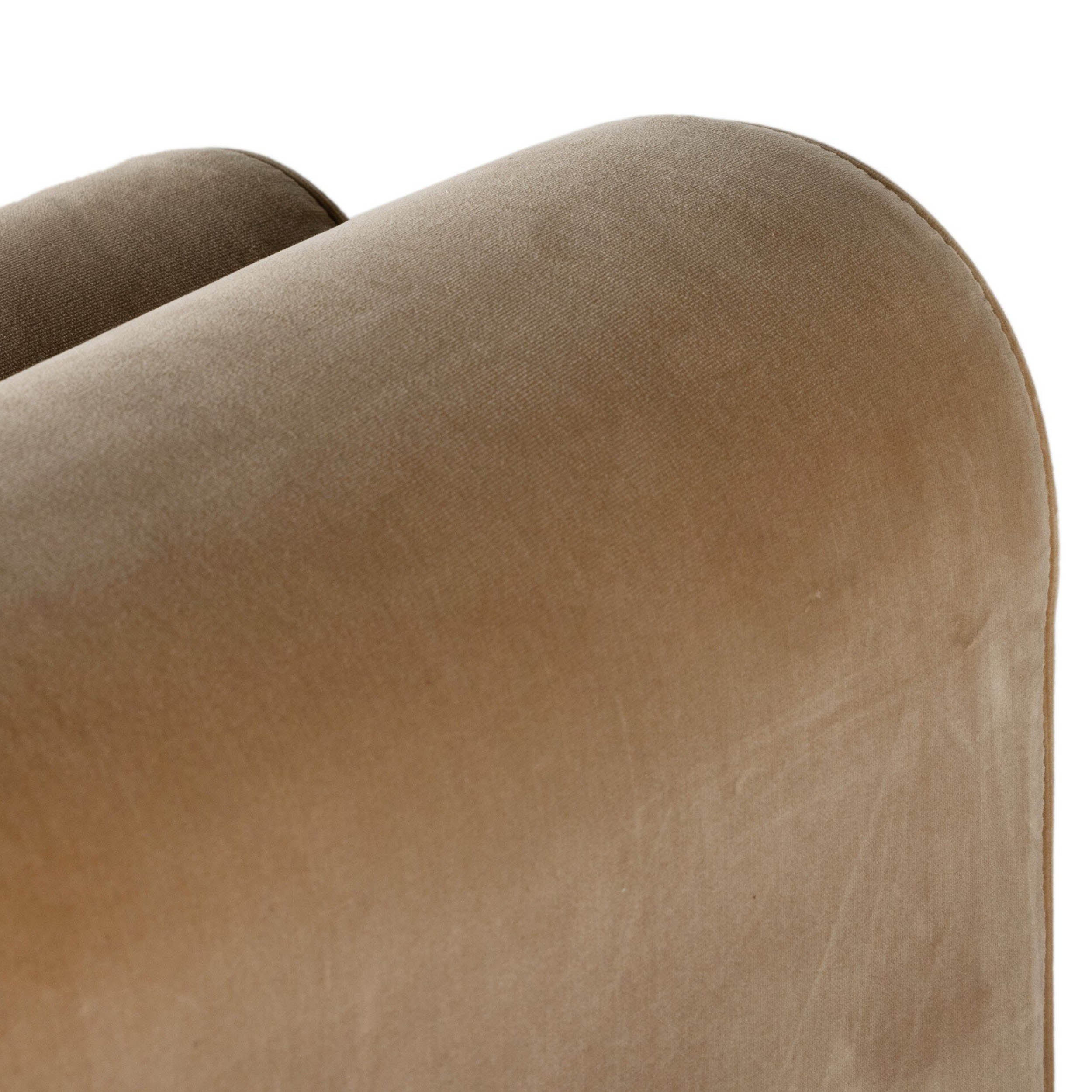 Mitchell Accent Bench, Surrey Camel