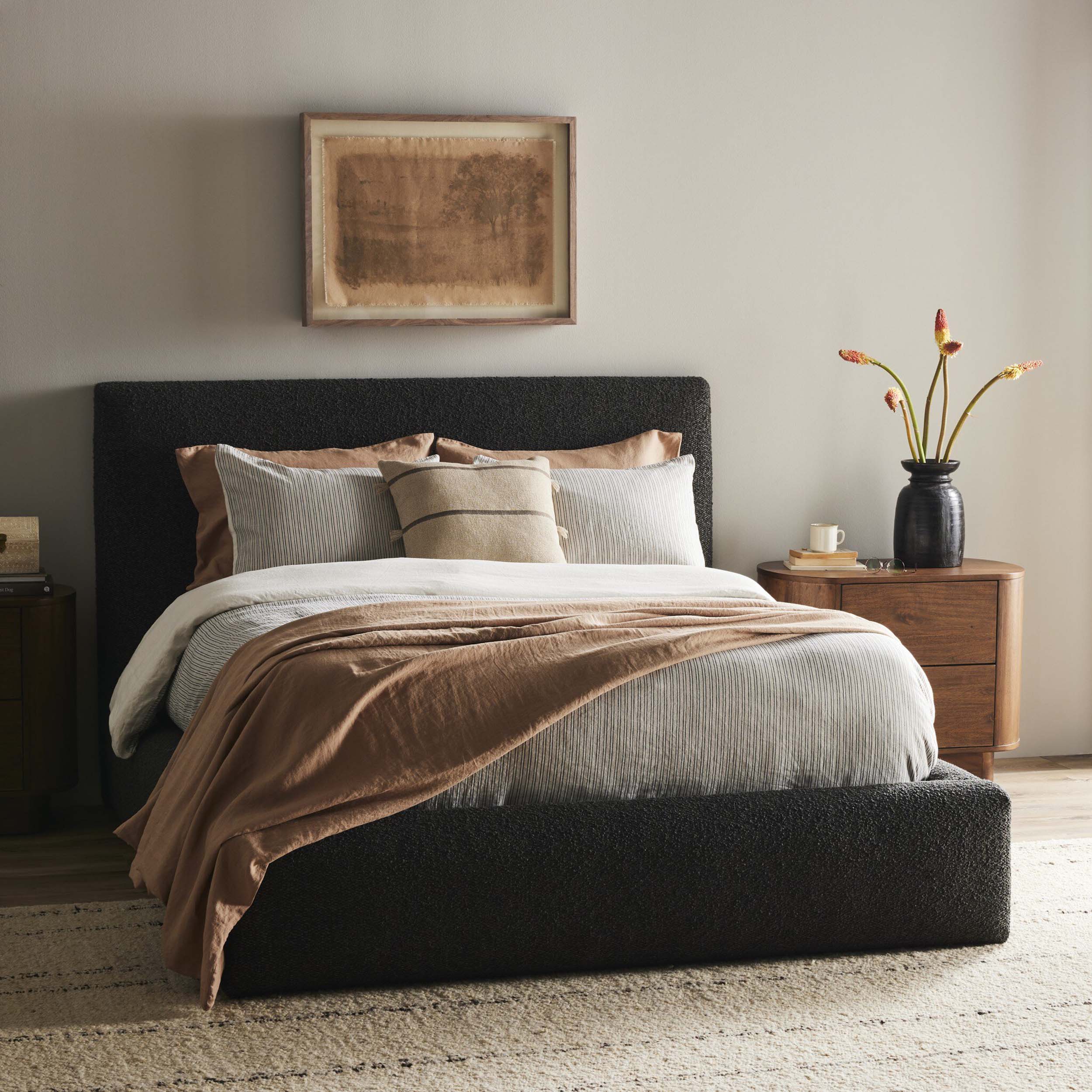 Quincy Bed, Lisbon Charcoal