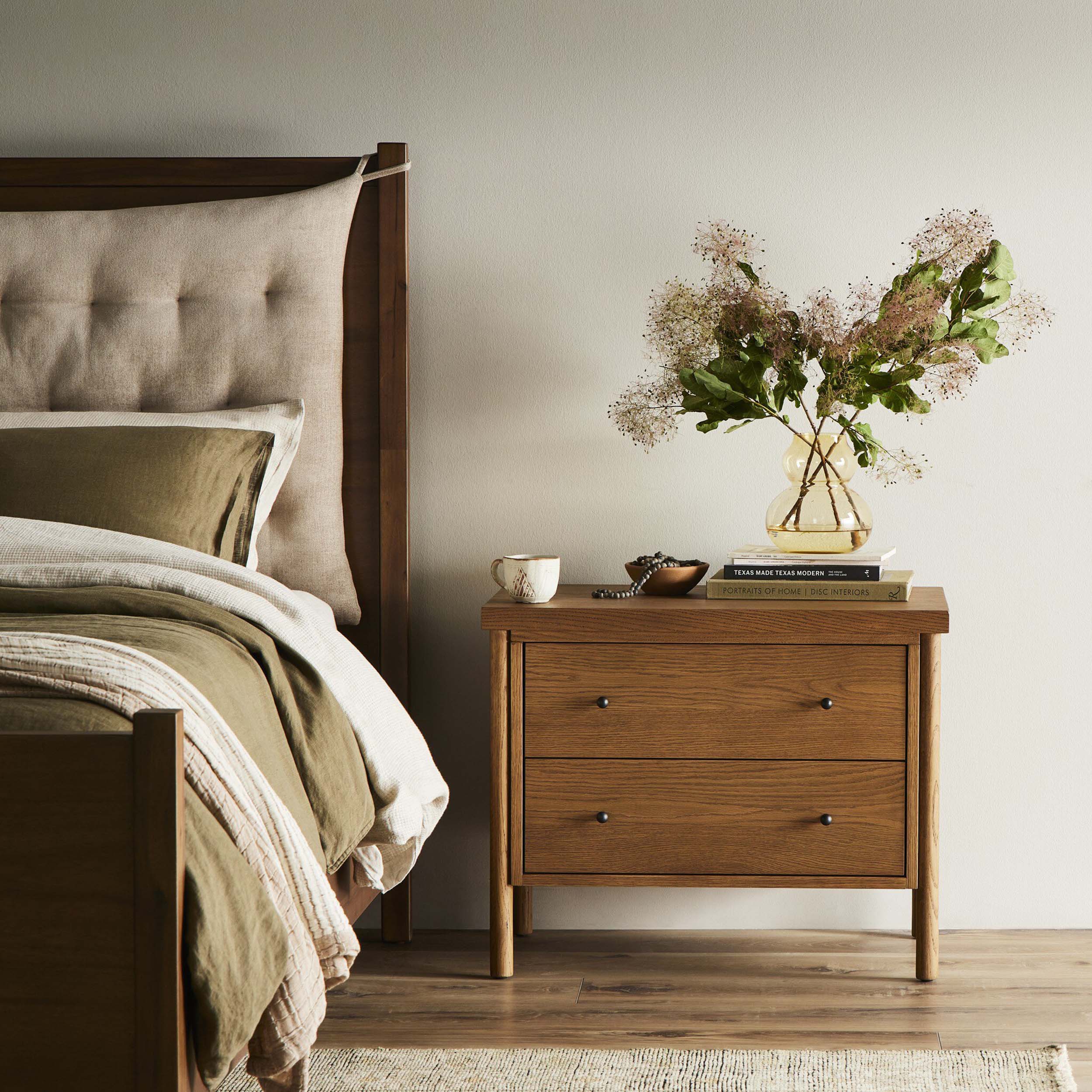 Roark Nightstand, Amber Oak Veneer