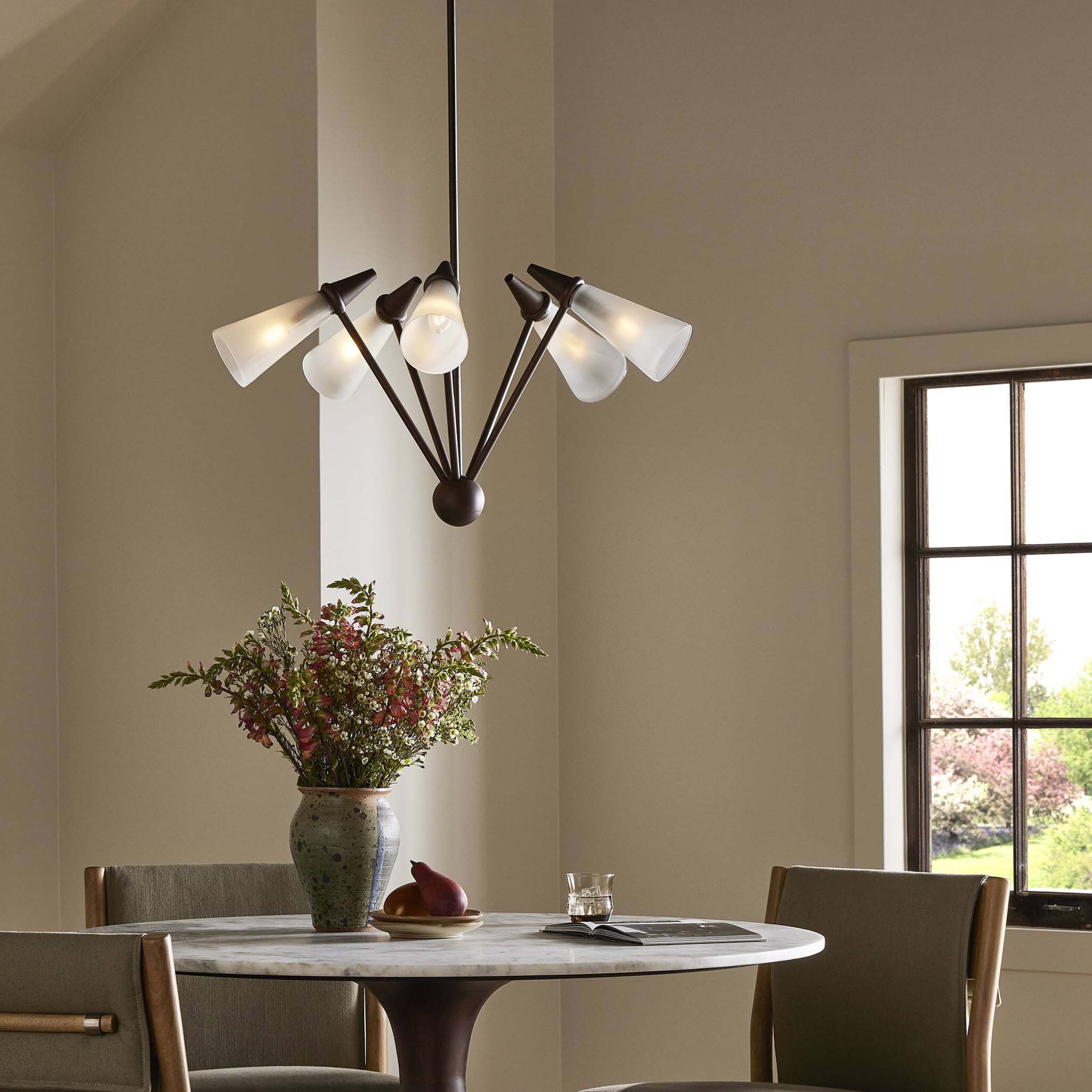 Ludwig Chandelier, Rust