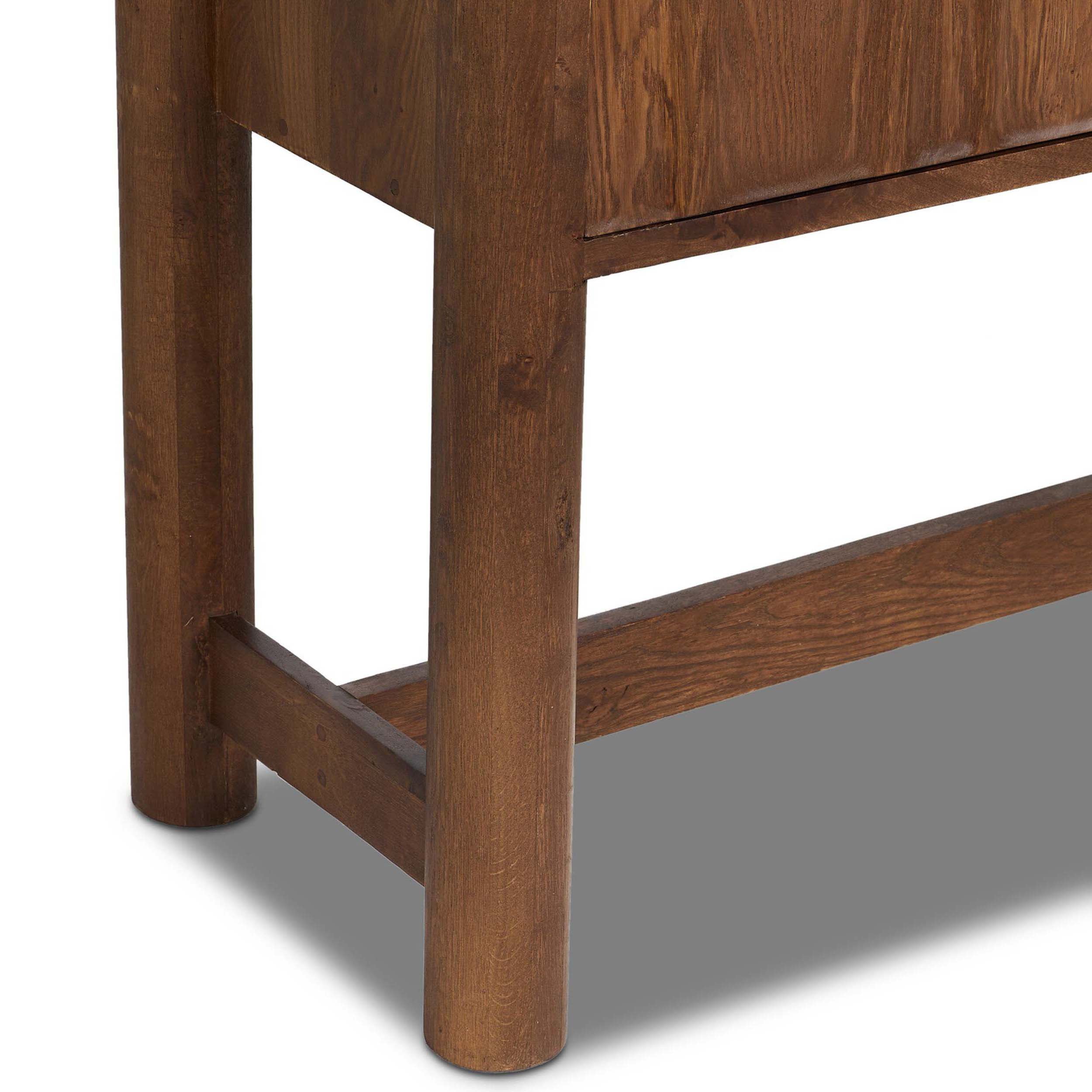 Ezri Cabinet, Cocoa Oak