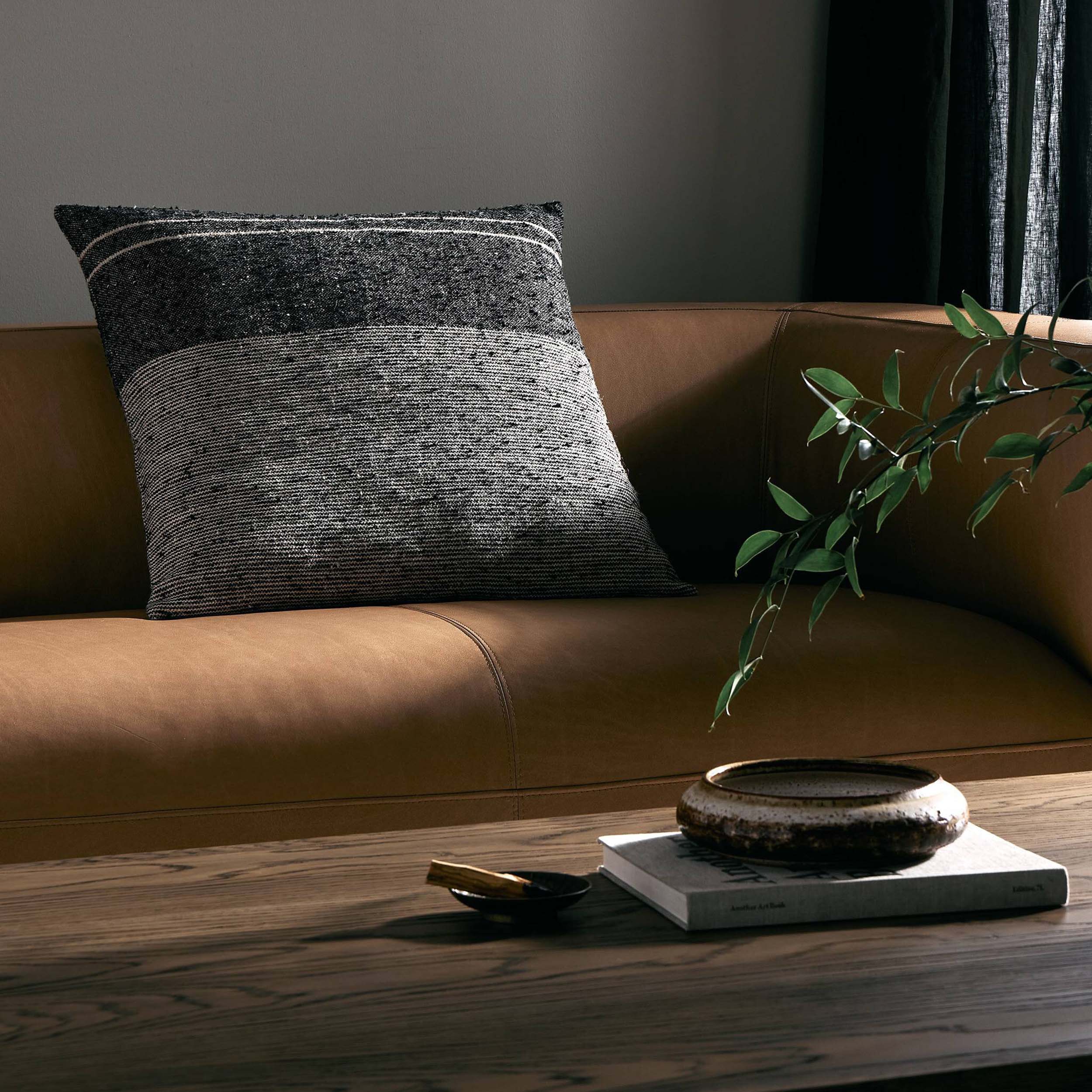Wright Pillow, Wright Stripe