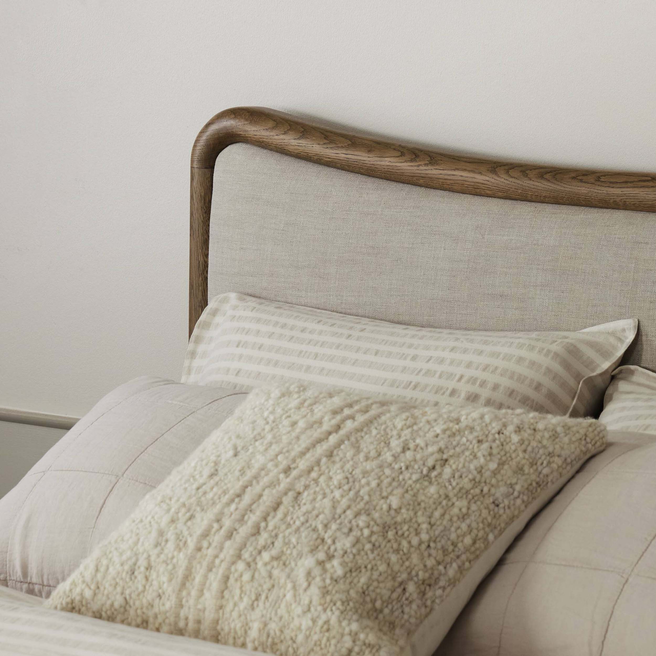 Dover Bed, Hockney Linen