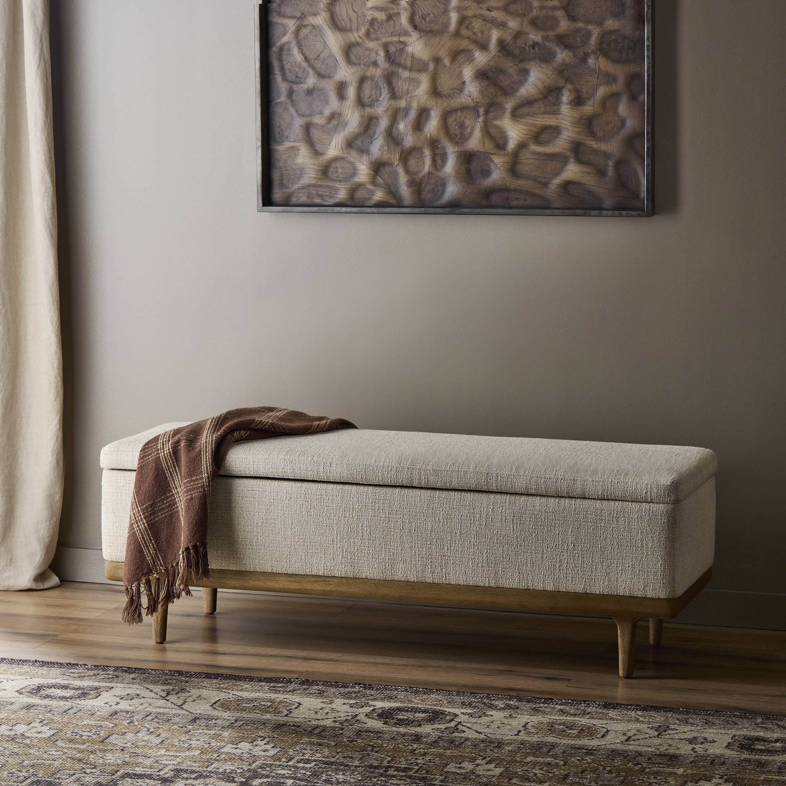 Iris Trunk, Hampton Cream