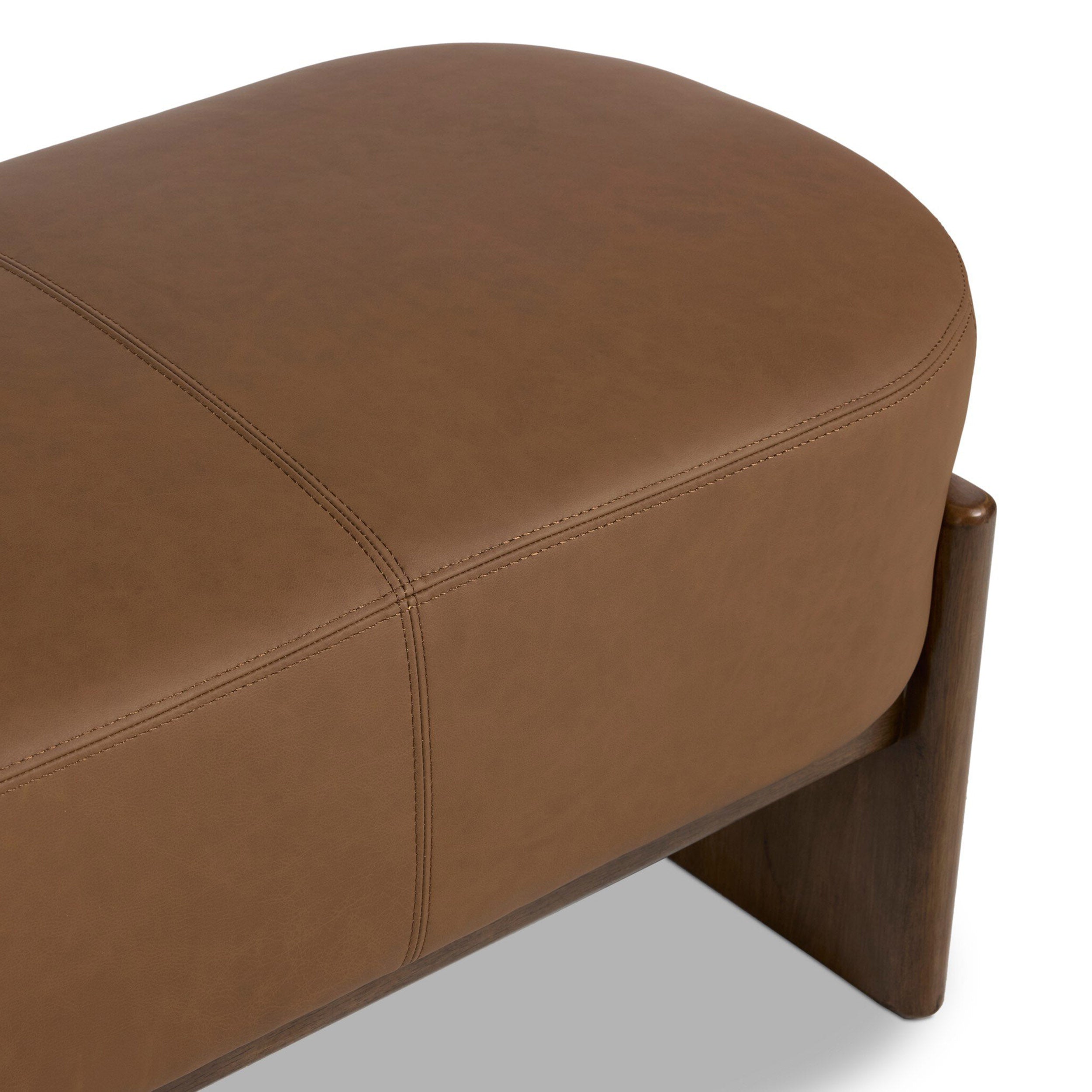 Kirby Accent Bench, Maestro Cigar