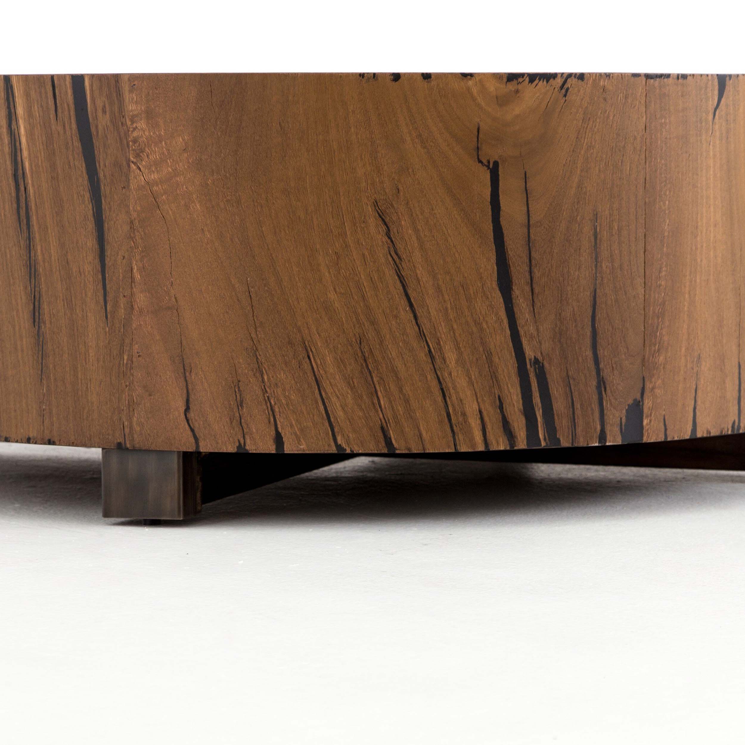 Hudson Round Coffee Table, Natural Yukas Resin